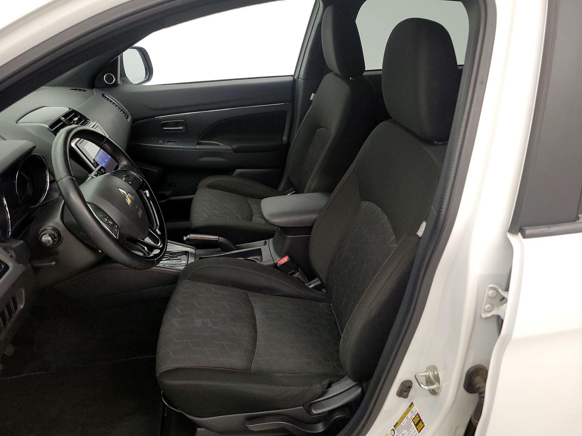 Thumbnail: 2020 Mitsubishi Outlander Sport - 11