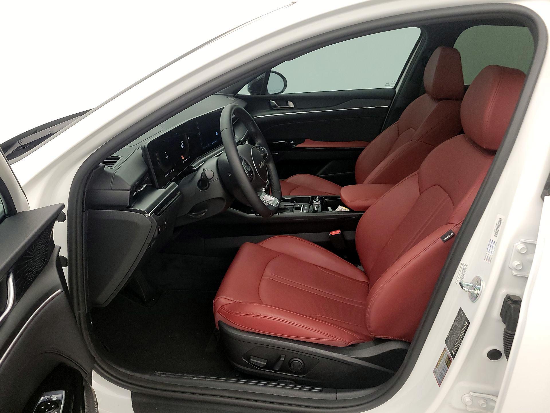 Thumbnail: 2025 Kia K5 - 11