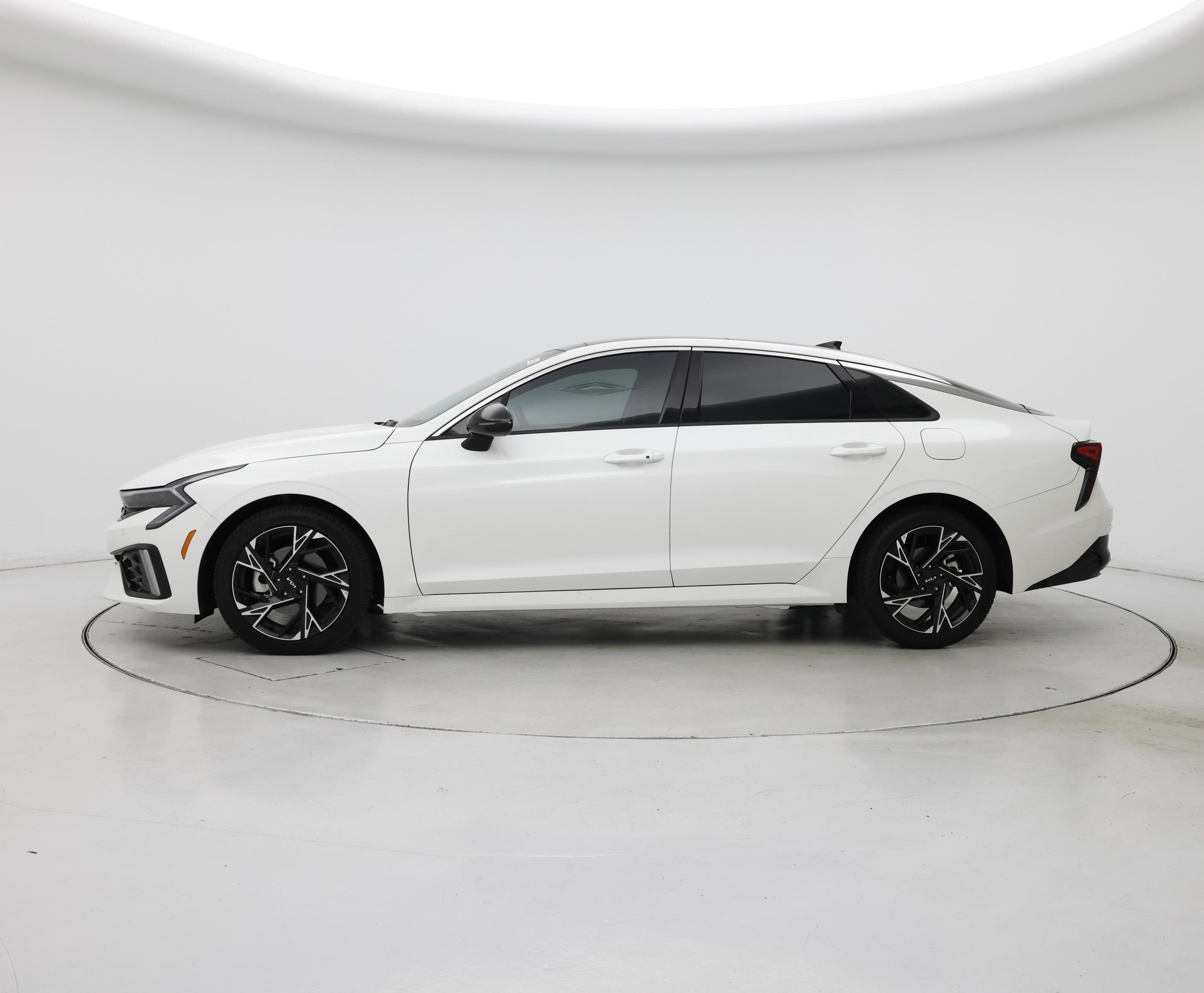 Thumbnail: 2025 Kia K5 - 3