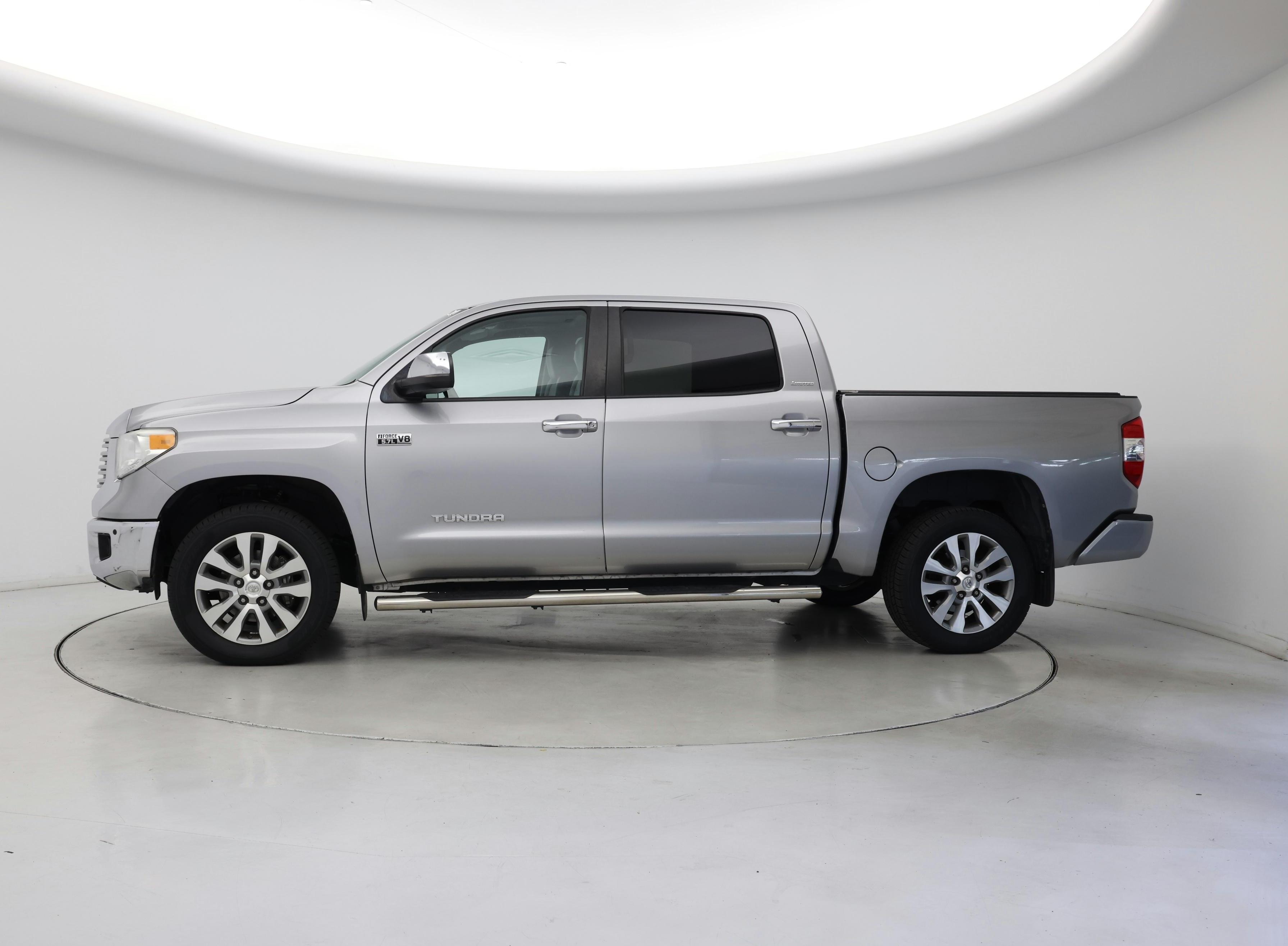 Thumbnail: 2017 Toyota Tundra - 3