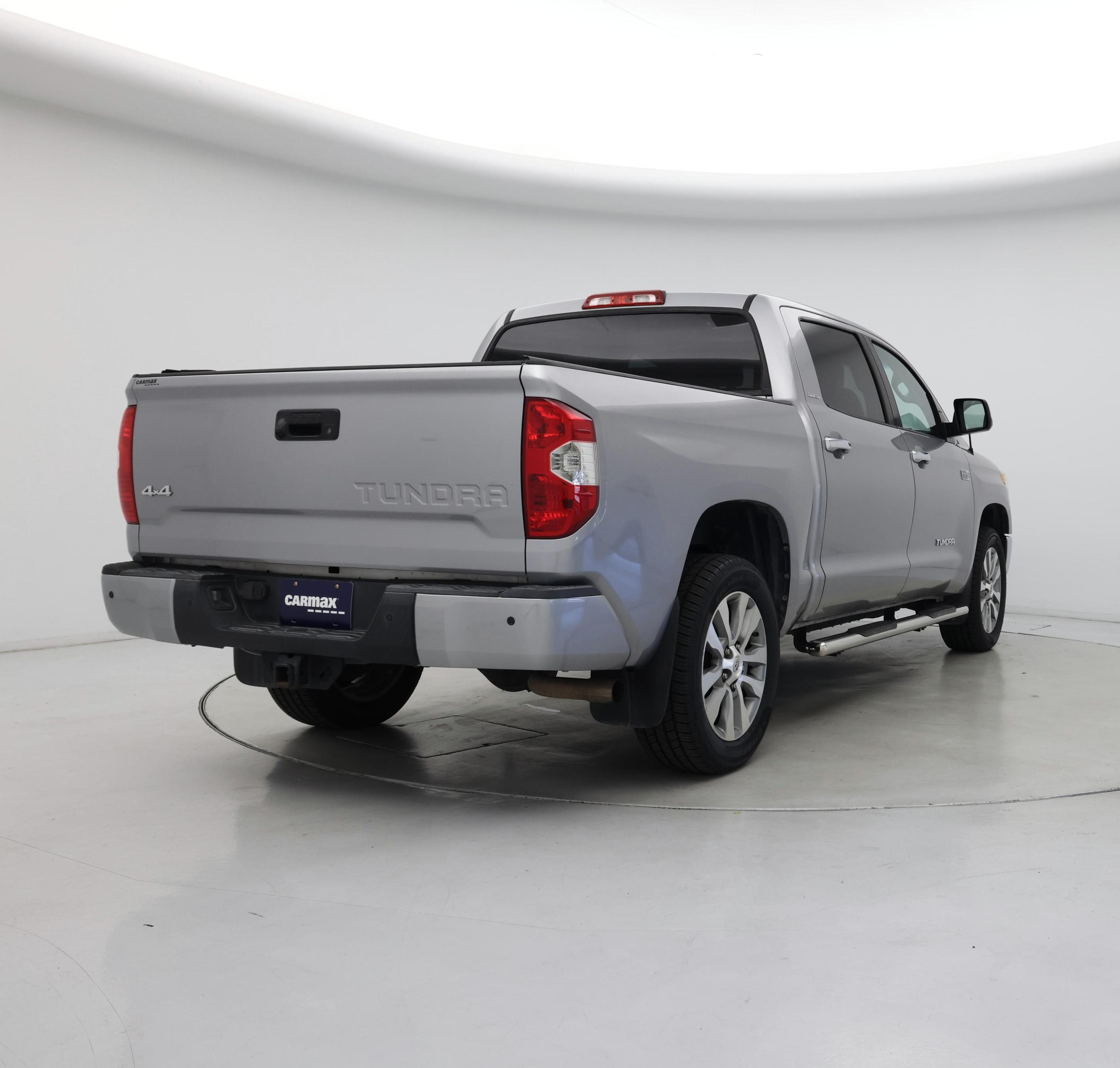 Thumbnail: 2017 Toyota Tundra - 8