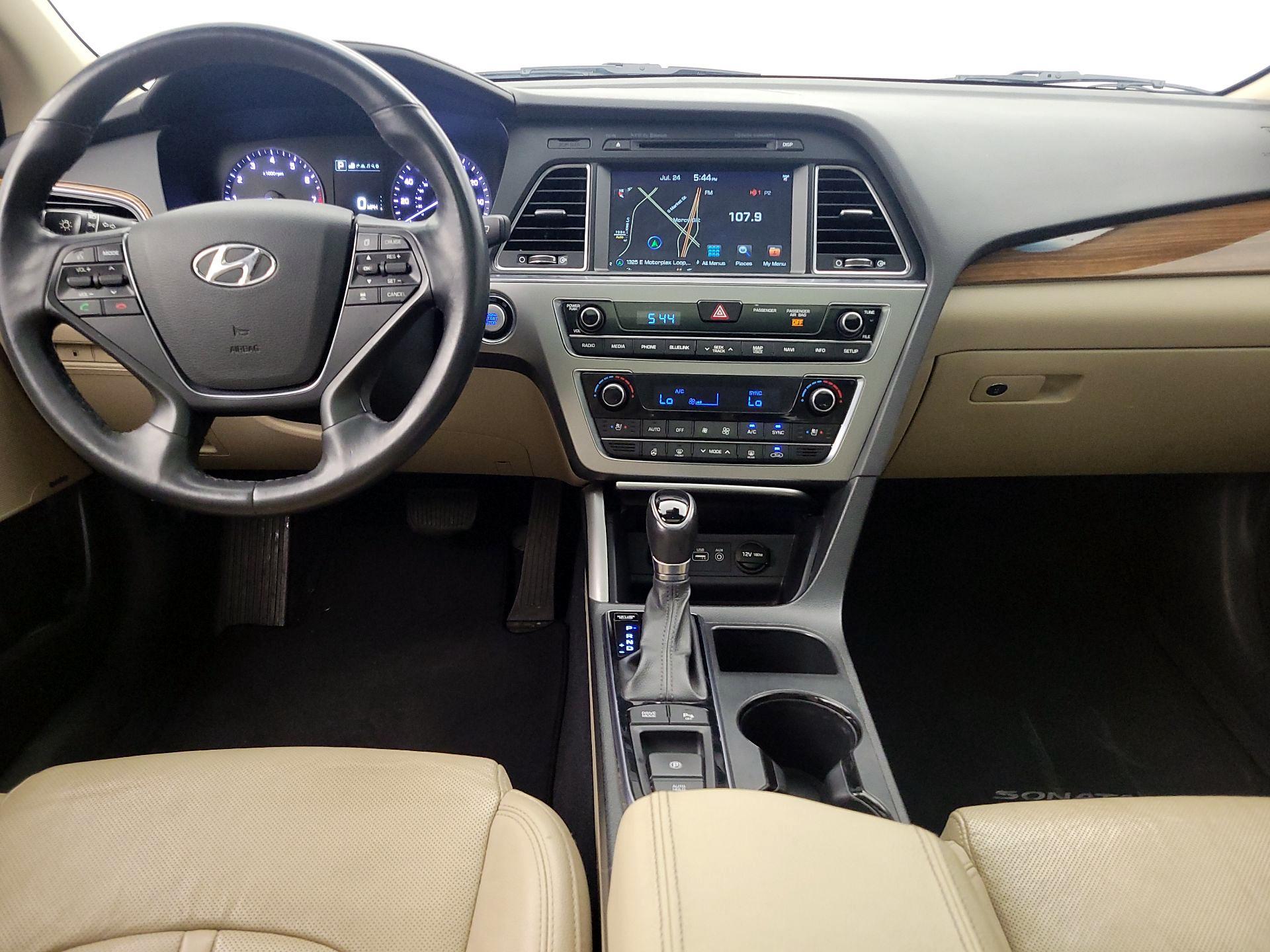 Thumbnail: 2015 Hyundai Sonata - 9