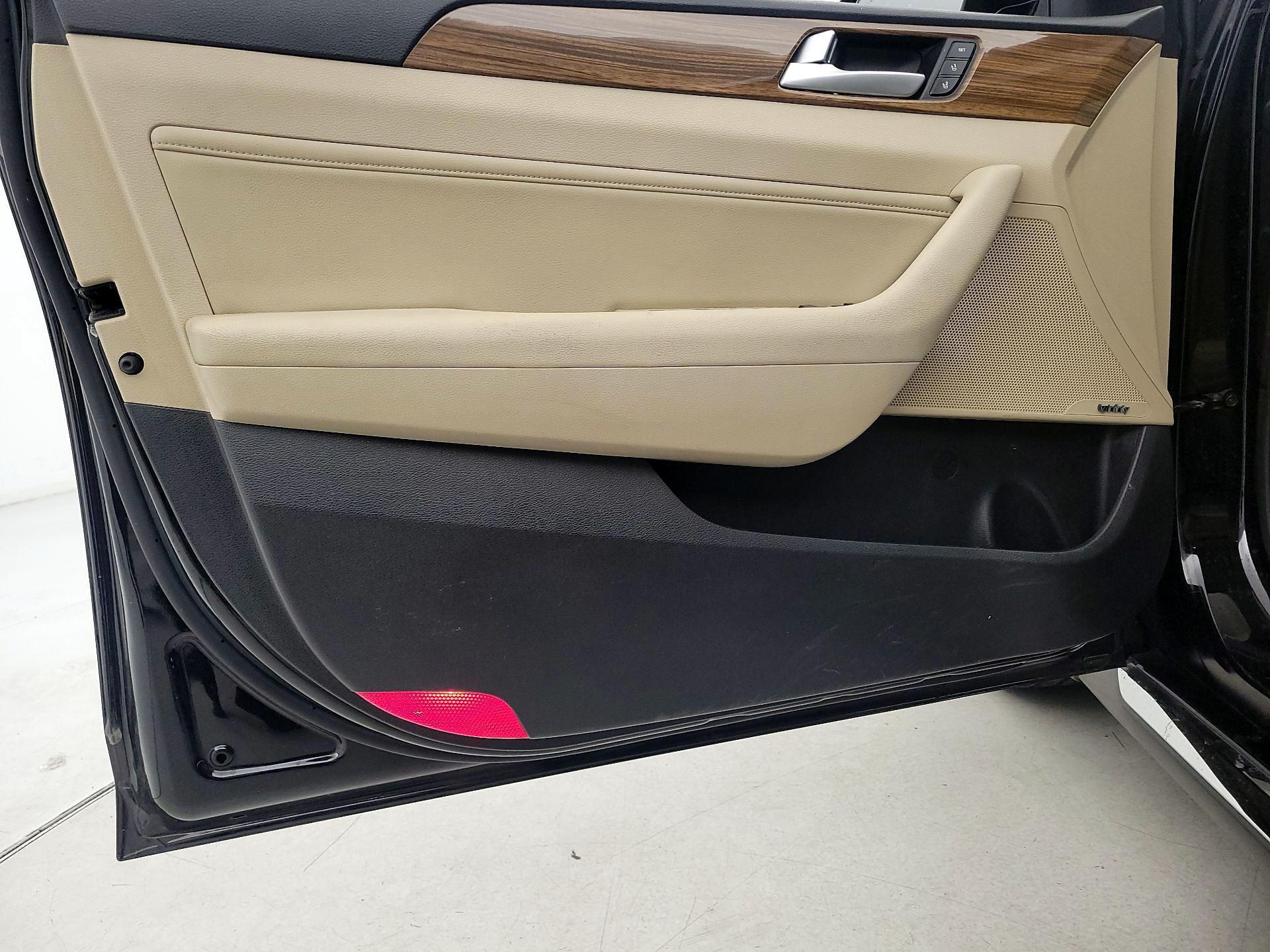 Thumbnail: 2015 Hyundai Sonata - 12
