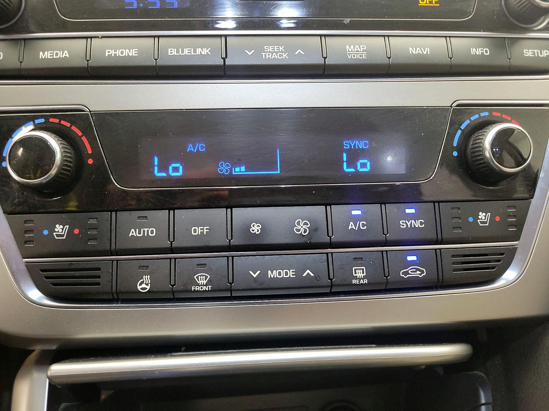 Thumbnail: 2015 Hyundai Sonata - 17