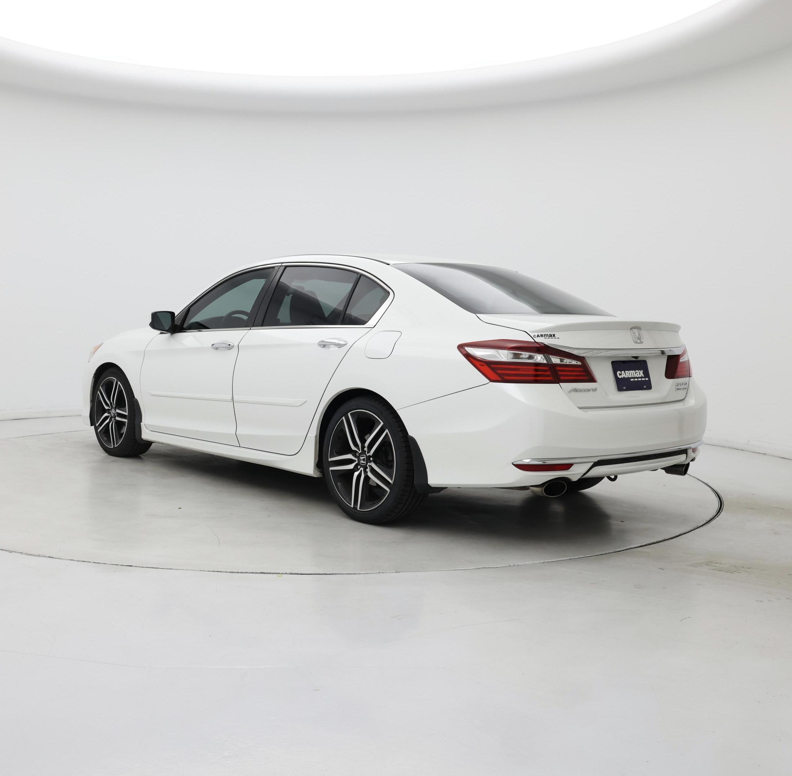 Thumbnail: 2017 Honda Accord - 2