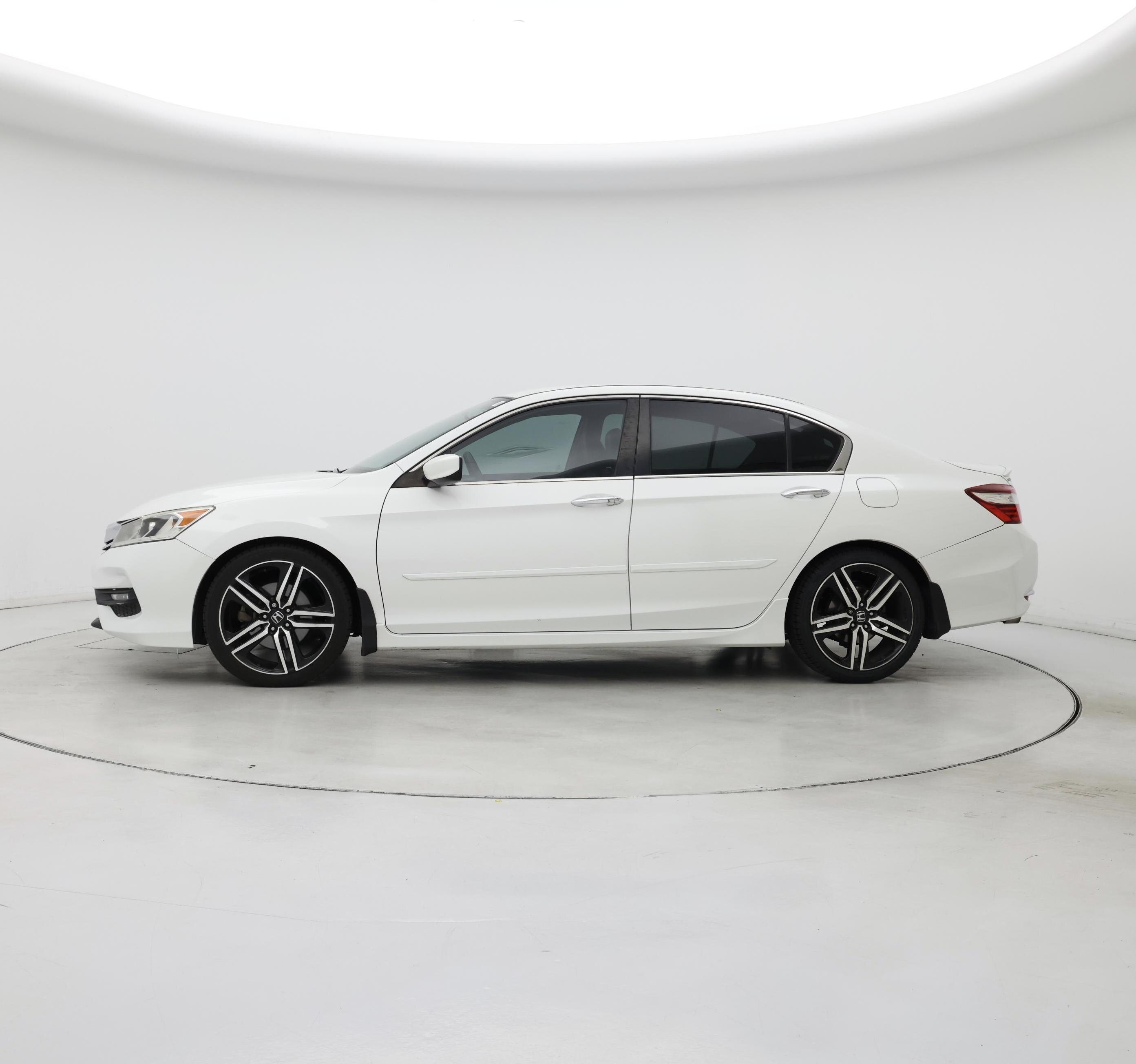 Thumbnail: 2017 Honda Accord - 3
