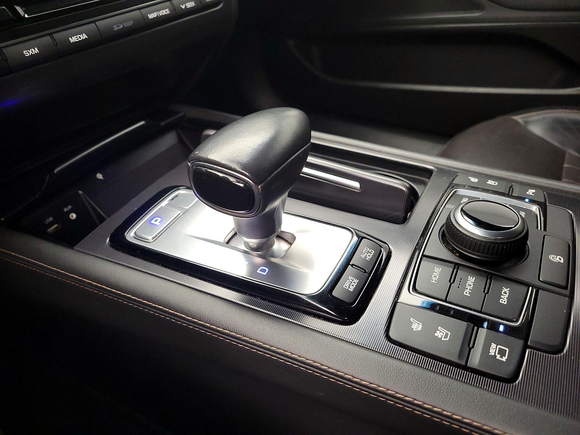 Thumbnail: 2018 Genesis G80 - 18
