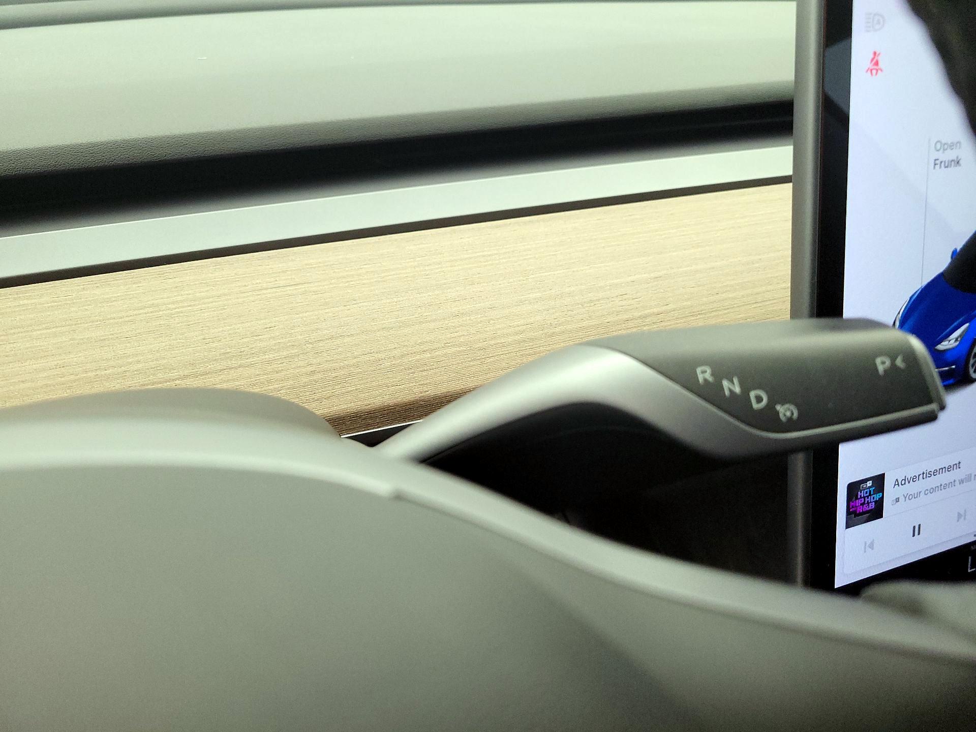 Thumbnail: 2022 Tesla Model 3 - 17
