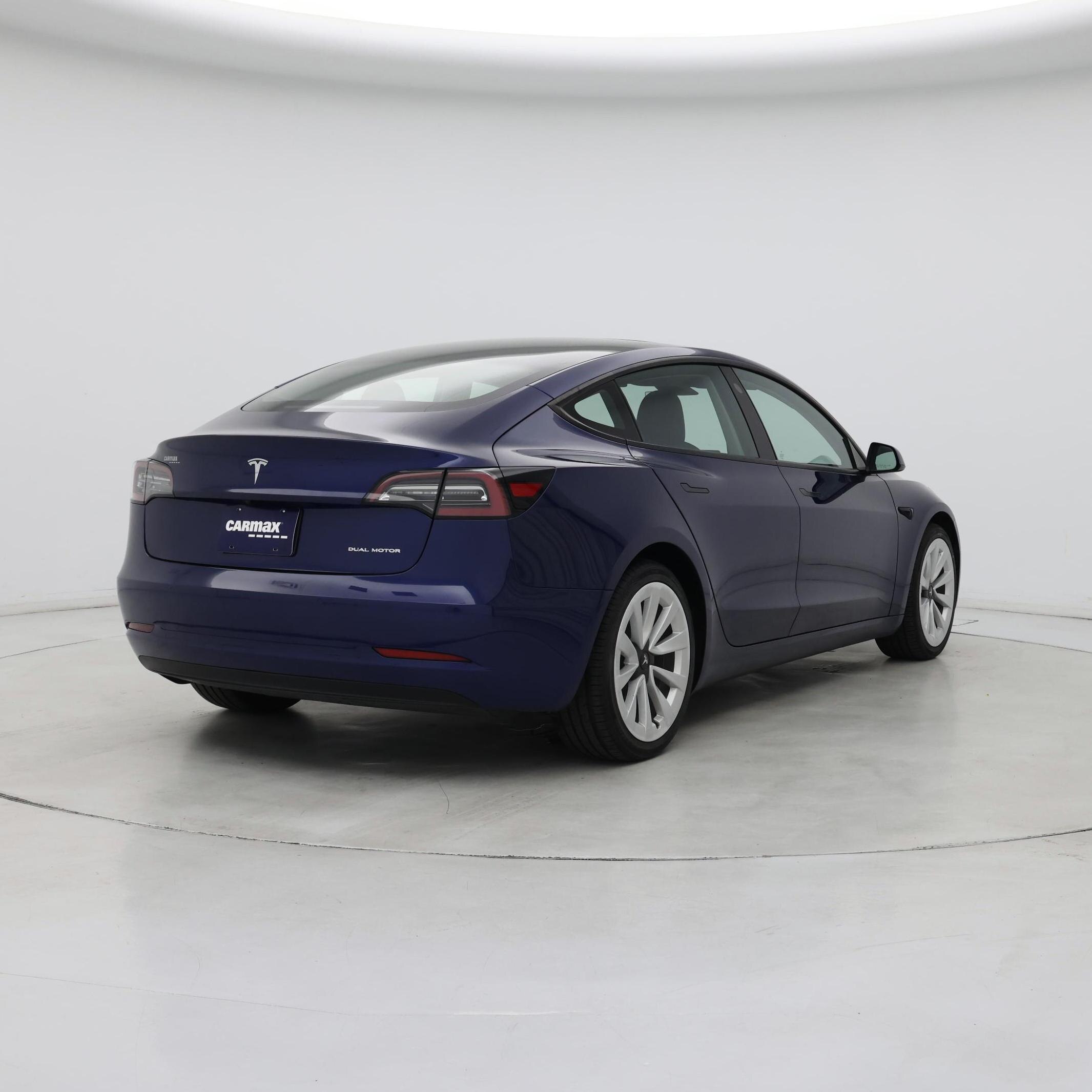 Thumbnail: 2022 Tesla Model 3 - 8