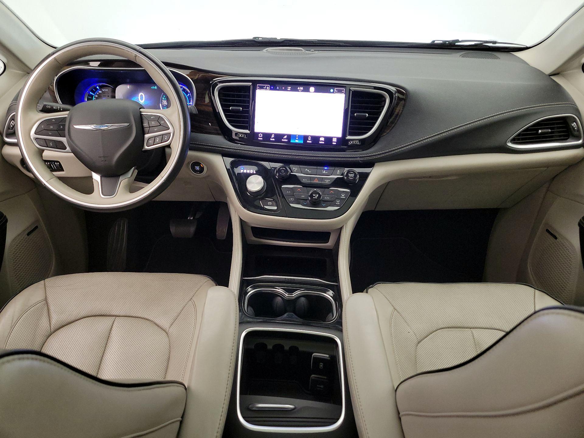 Thumbnail: 2021 Chrysler Pacifica - 9