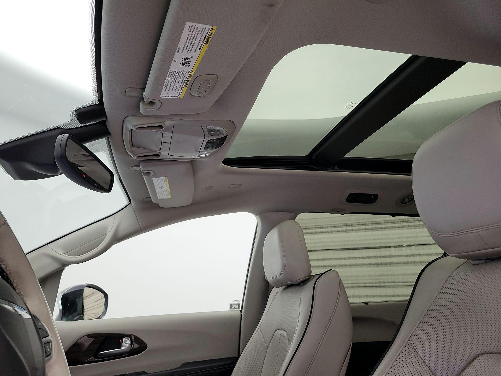Thumbnail: 2021 Chrysler Pacifica - 20