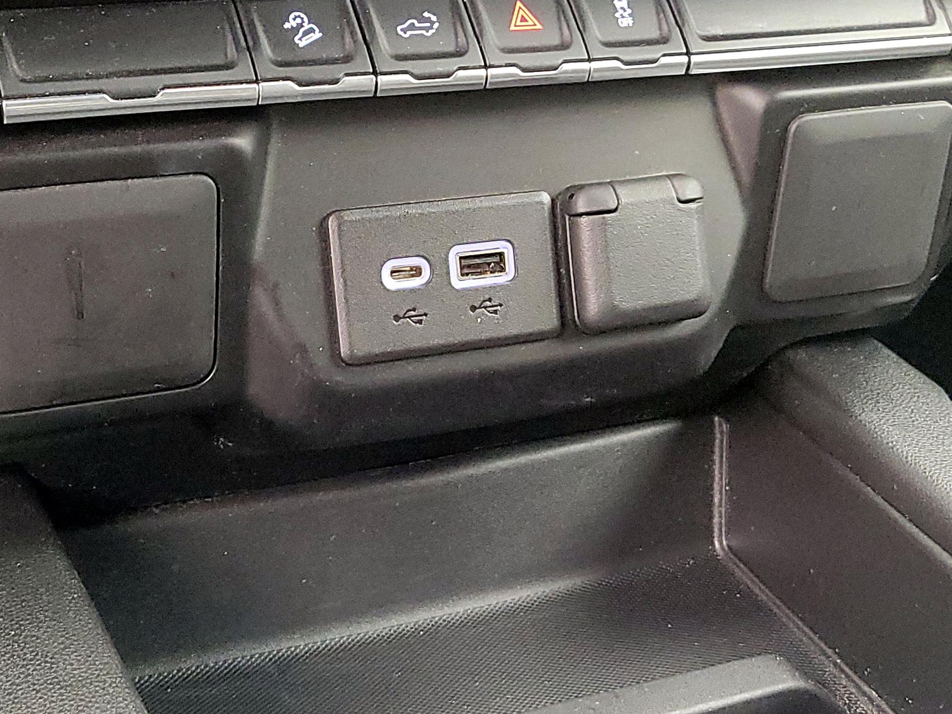 Thumbnail: 2021 Chevrolet Silverado 1500 - 18