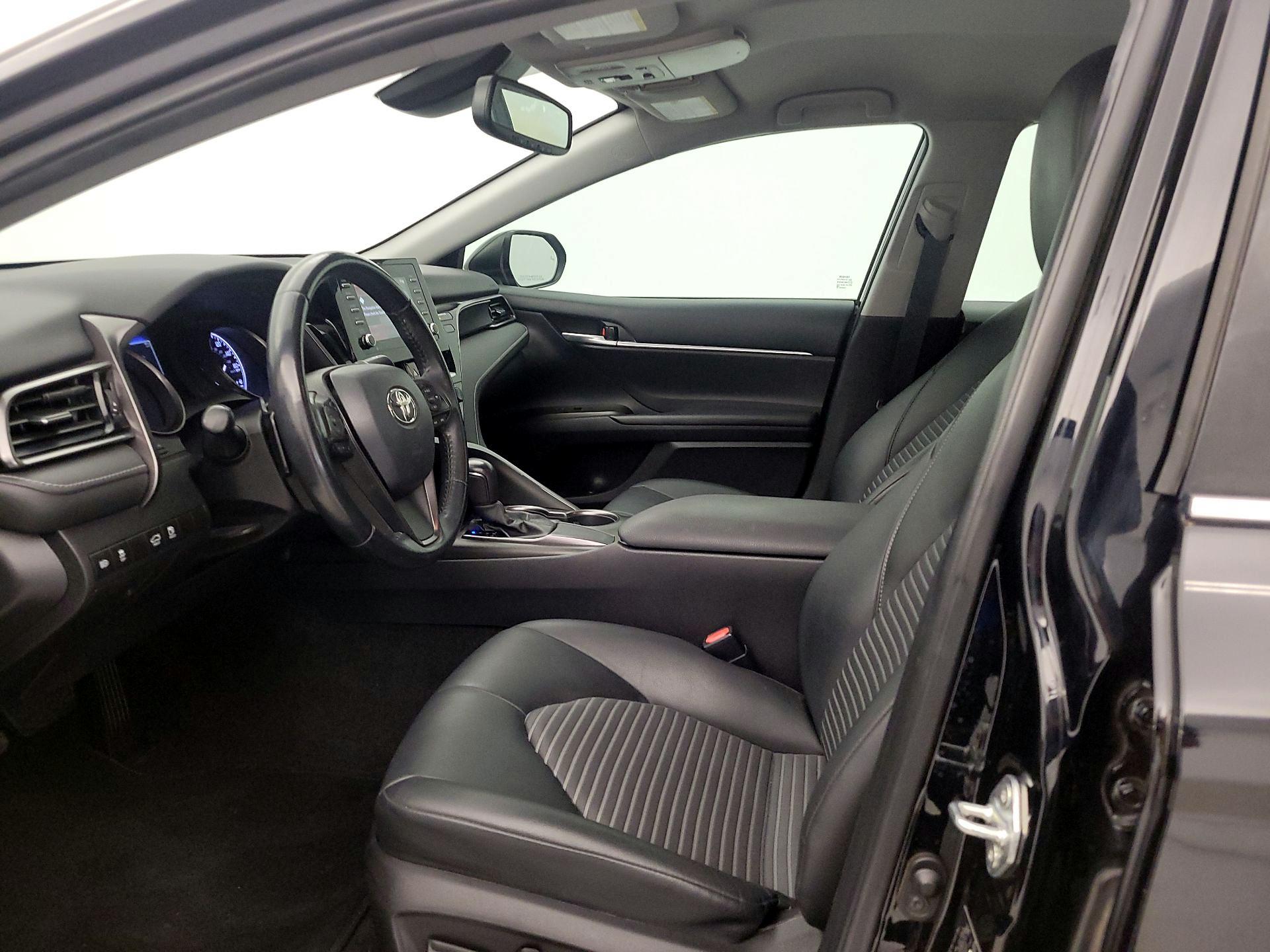 Thumbnail: 2021 Toyota Camry - 11