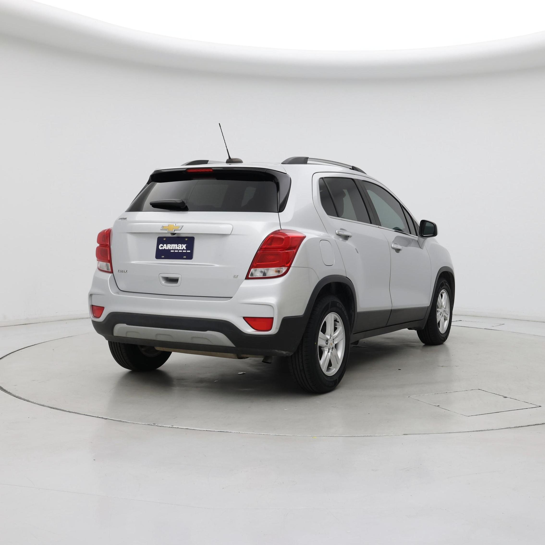 Thumbnail: 2018 Chevrolet Trax - 8