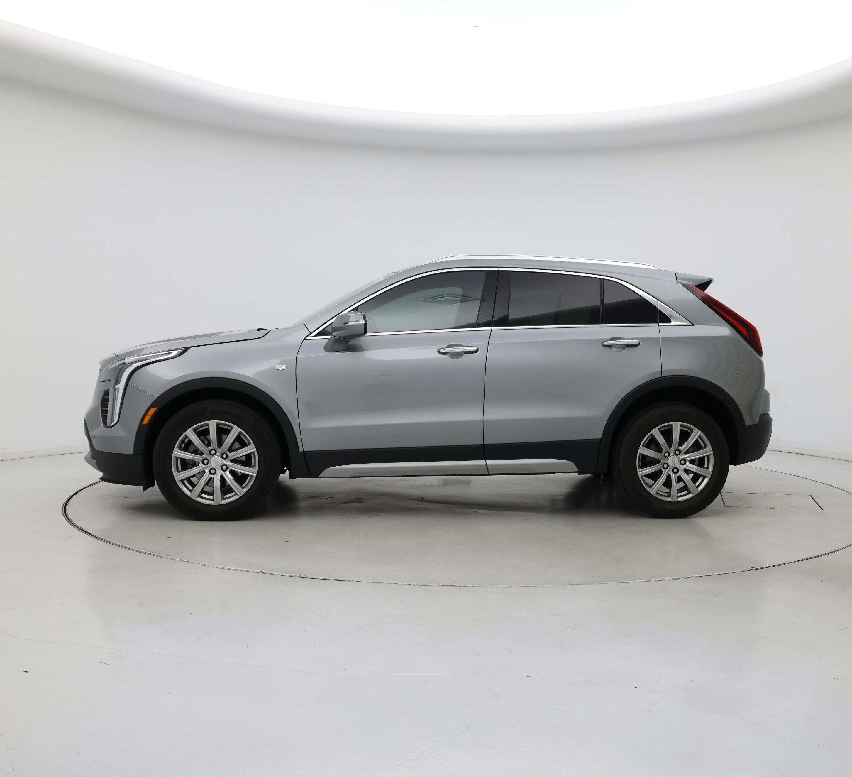 Thumbnail: 2023 Cadillac XT4 - 3