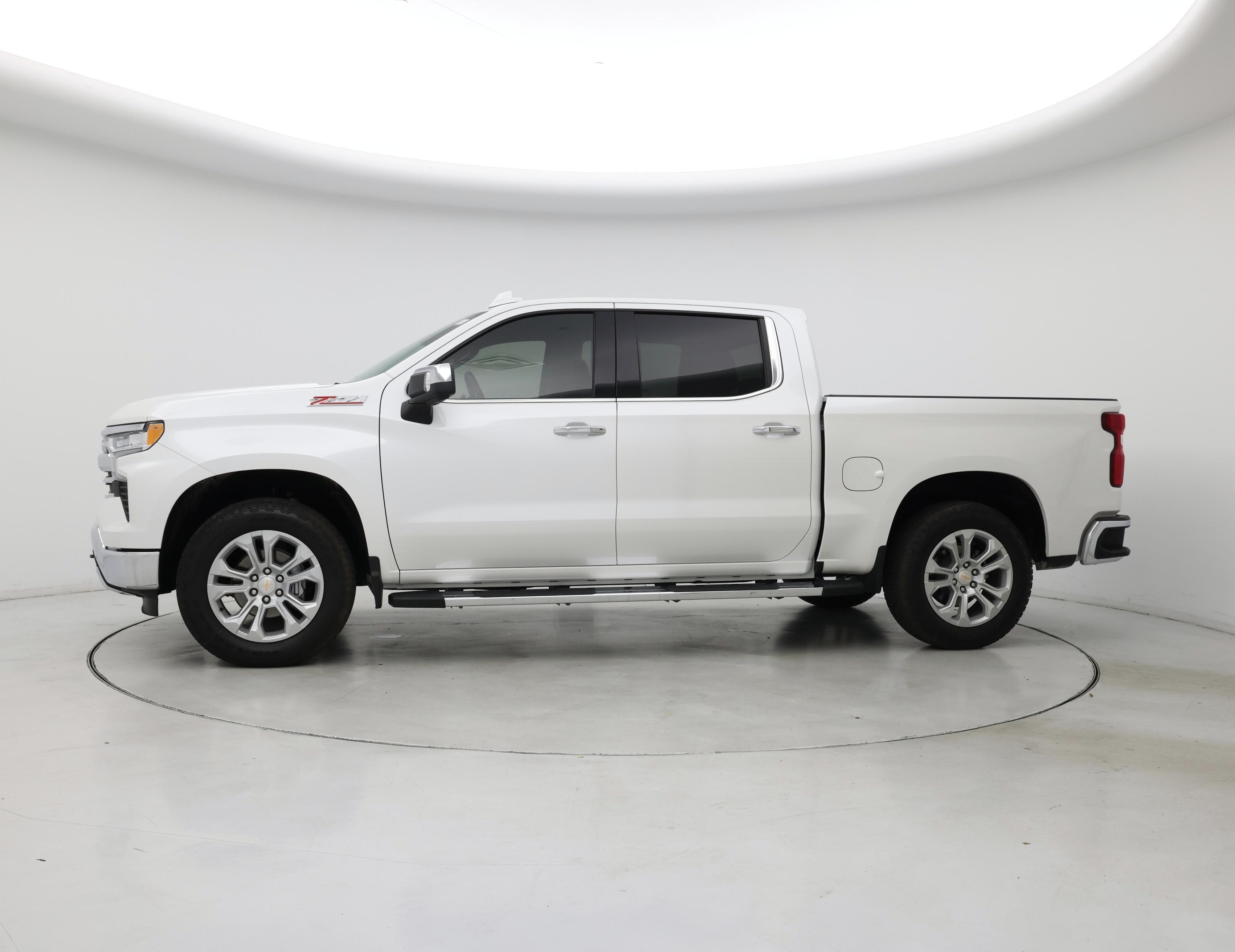 Thumbnail: 2025 Chevrolet Silverado 1500 - 3