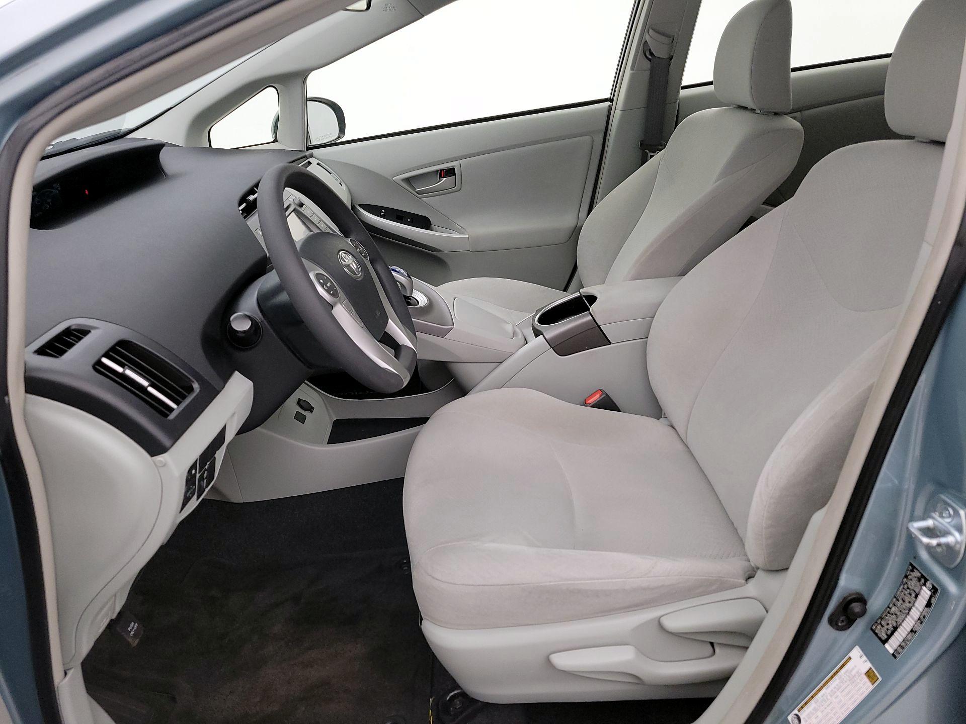 Thumbnail: 2014 Toyota Prius - 11