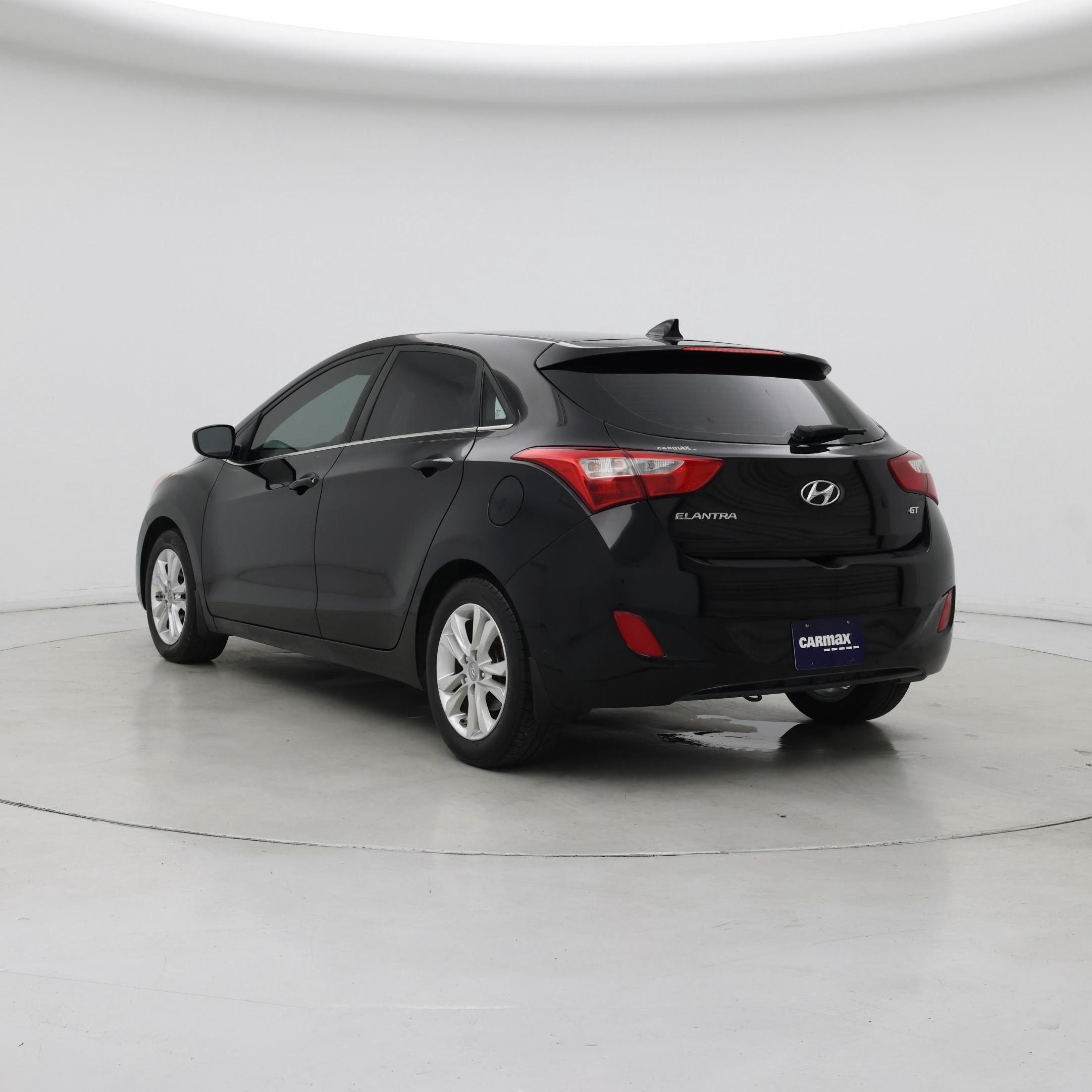 Thumbnail: 2013 Hyundai Elantra - 2