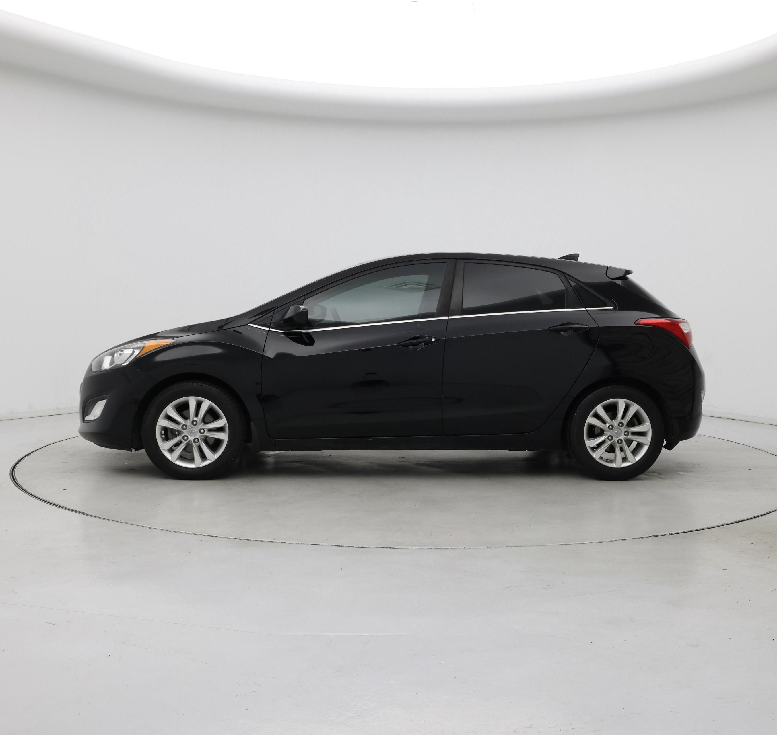 Thumbnail: 2013 Hyundai Elantra - 3