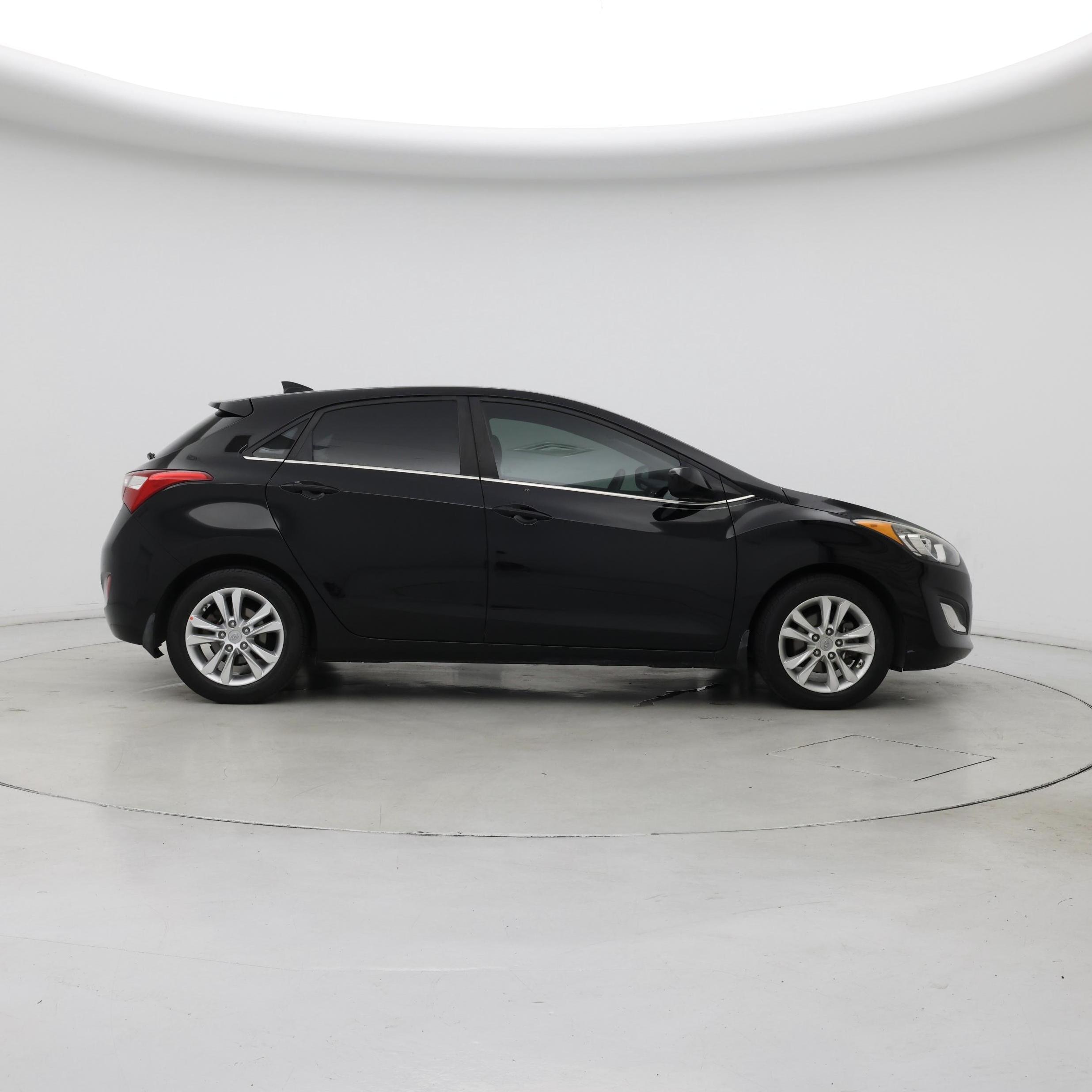 Thumbnail: 2013 Hyundai Elantra - 7