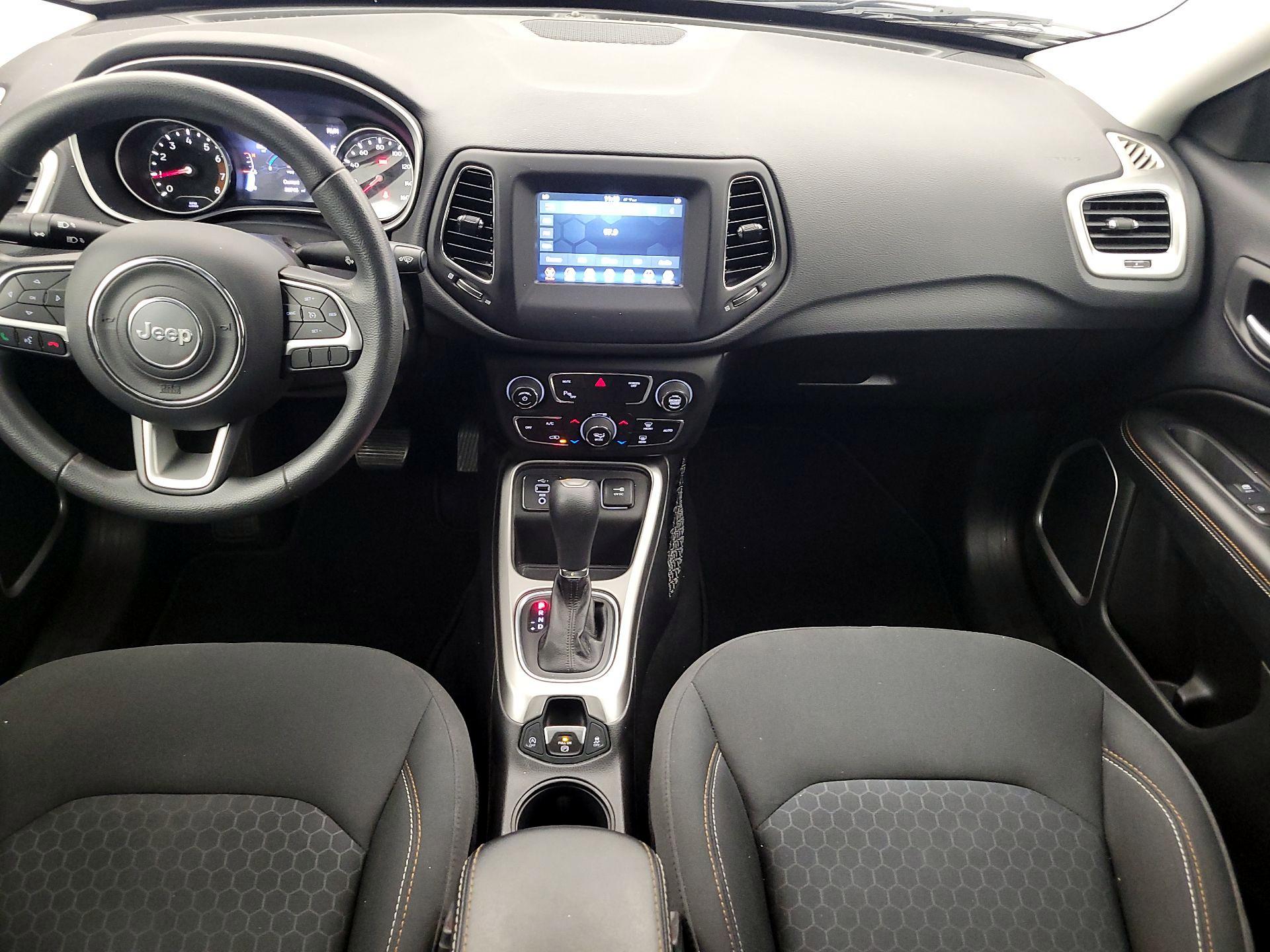 Thumbnail: 2019 Jeep Compass - 9