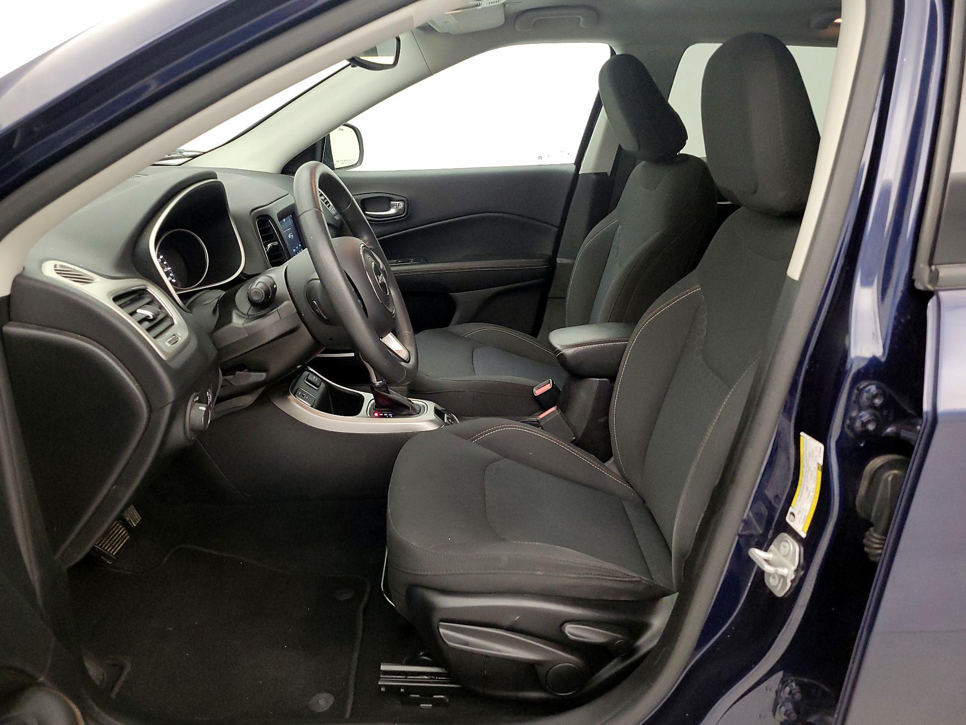 Thumbnail: 2019 Jeep Compass - 11