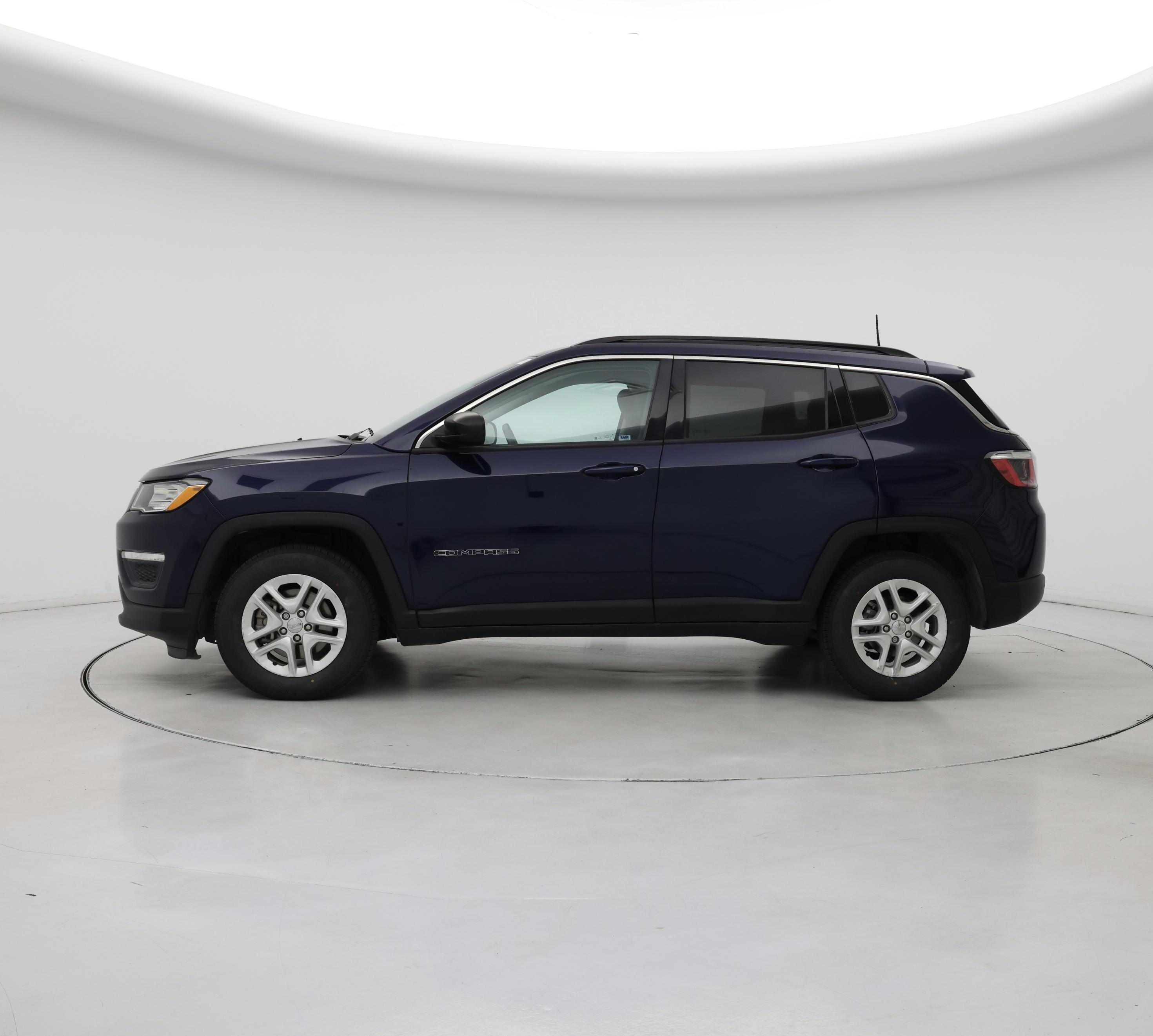 Thumbnail: 2019 Jeep Compass - 3