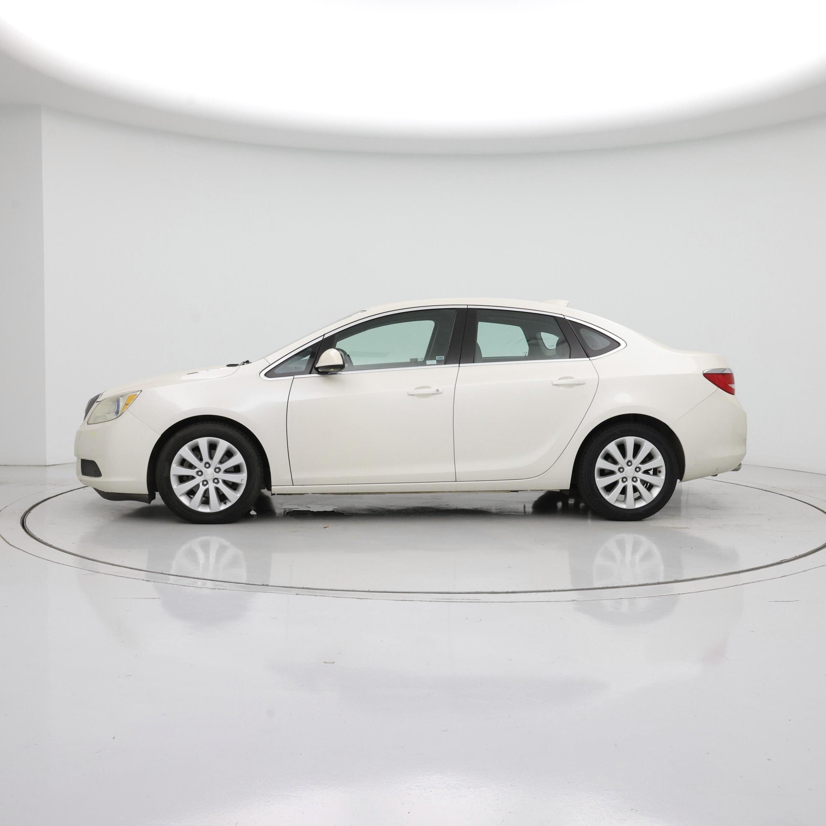Thumbnail: 2016 Buick Verano - 3
