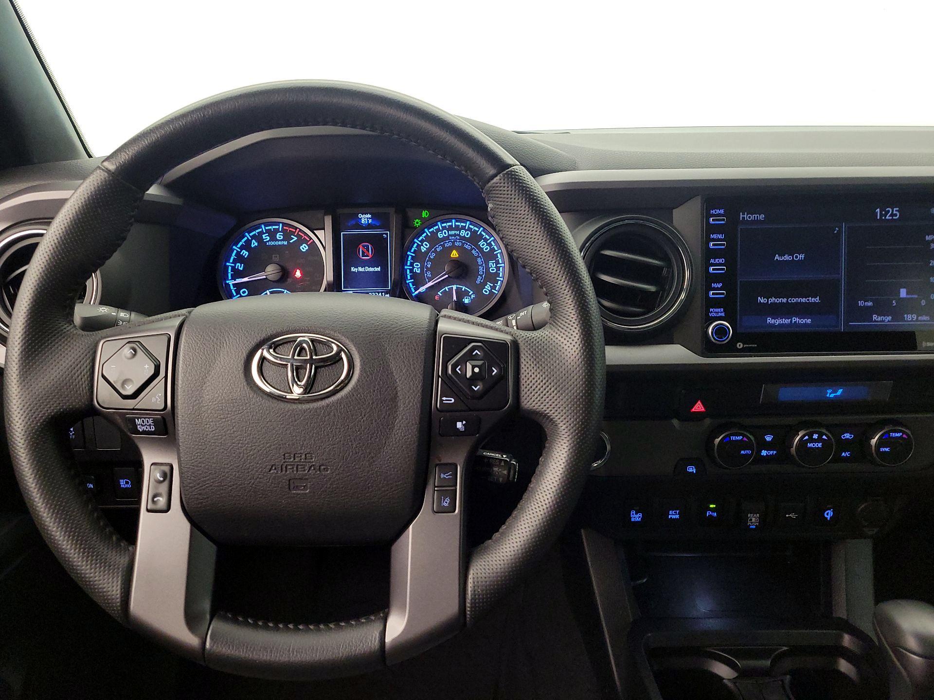 Thumbnail: 2022 Toyota Tacoma - 10