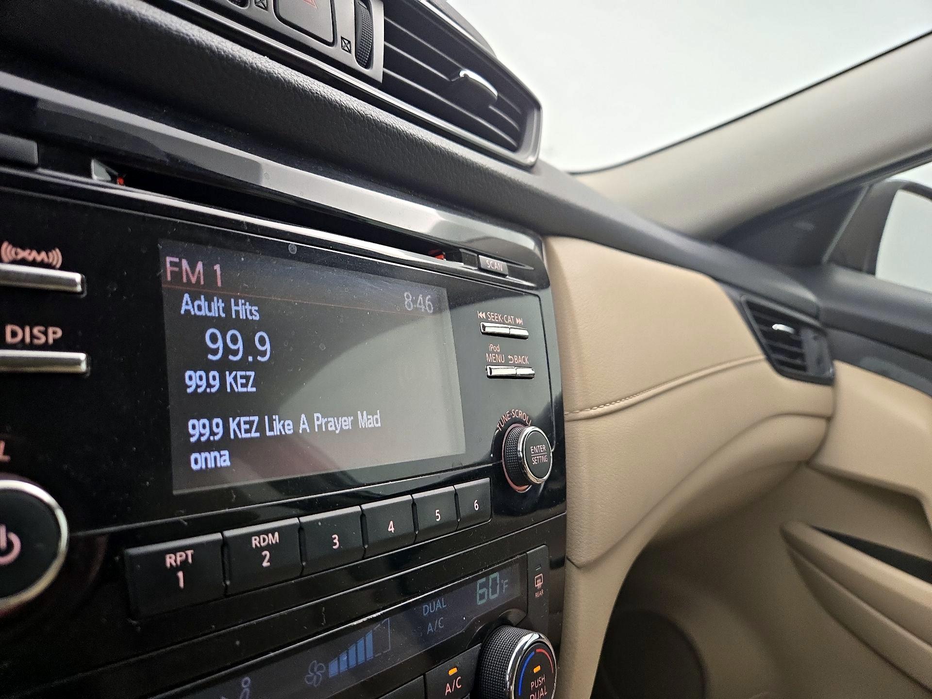 Thumbnail: 2017 Nissan Rogue - 15