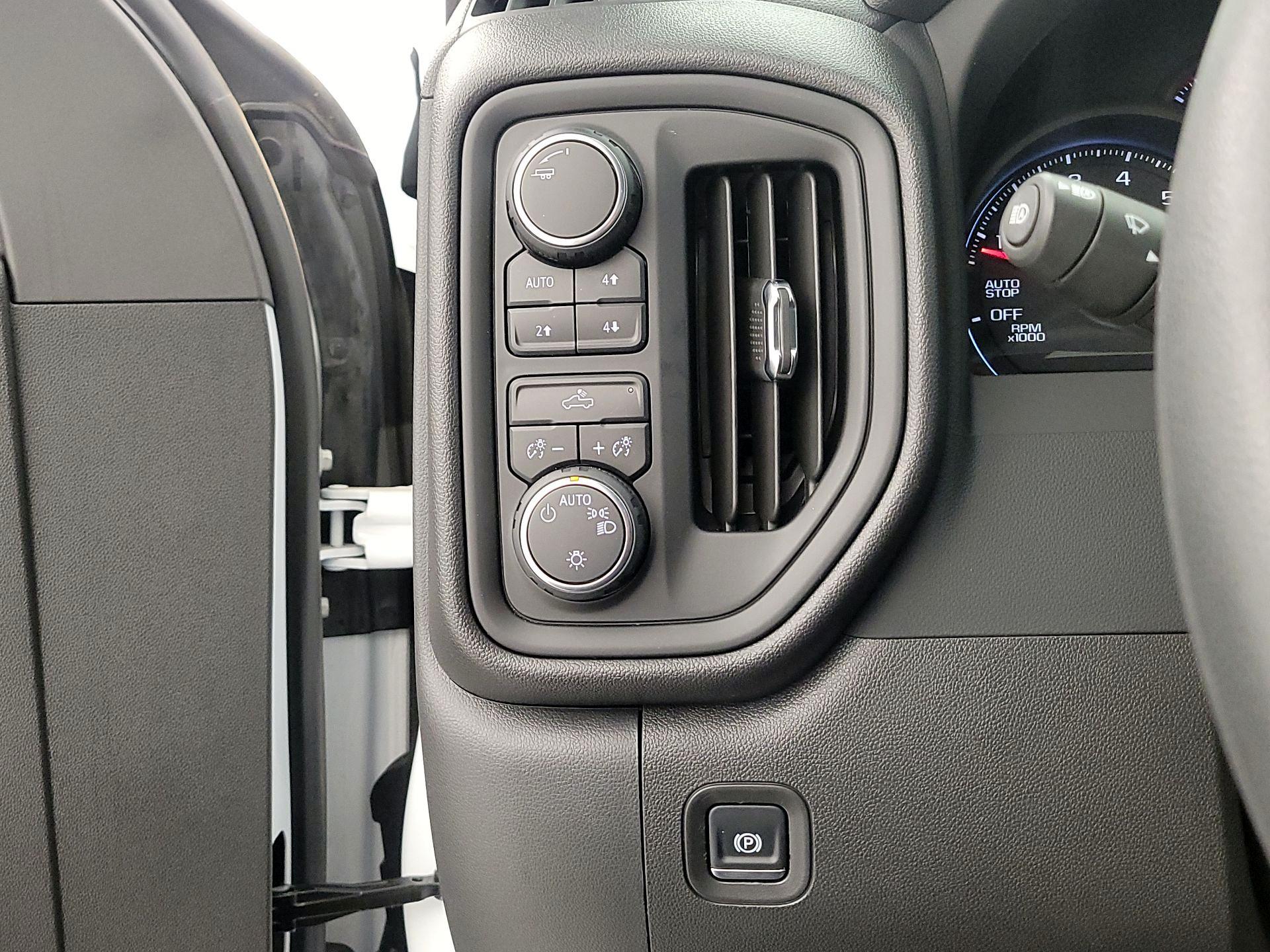 Thumbnail: 2025 Chevrolet Silverado 1500 - 13