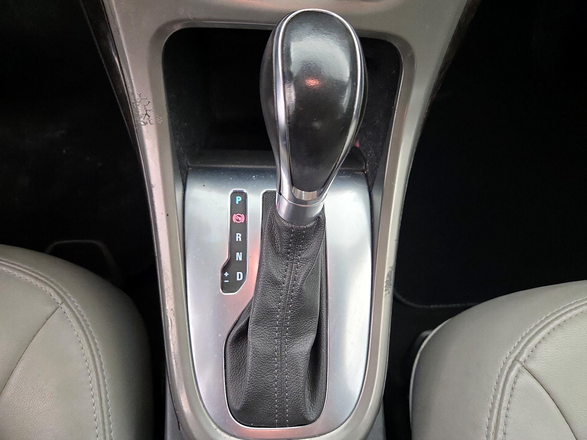 Thumbnail: 2014 Buick Verano - 17