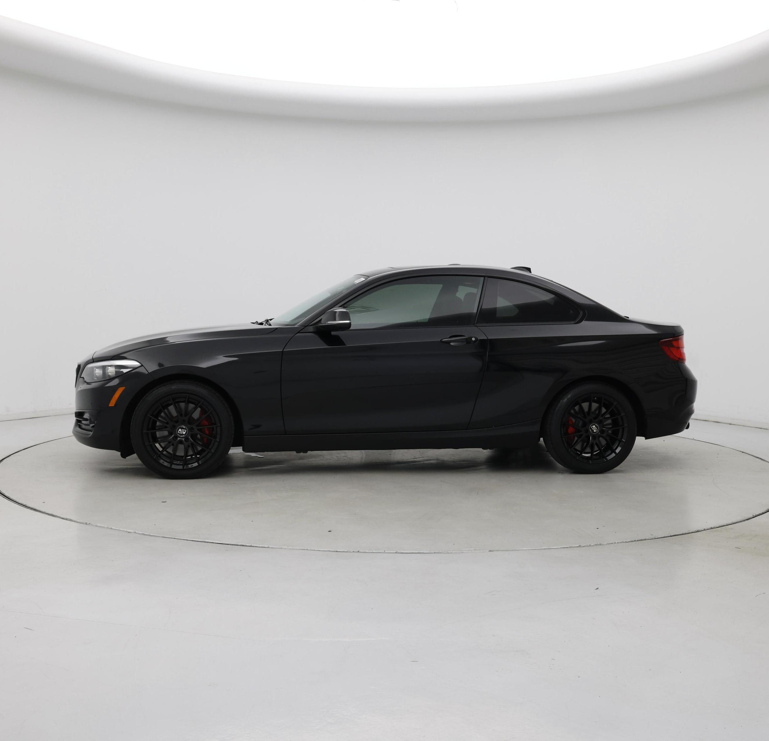 Thumbnail: 2021 BMW 2 Series - 3