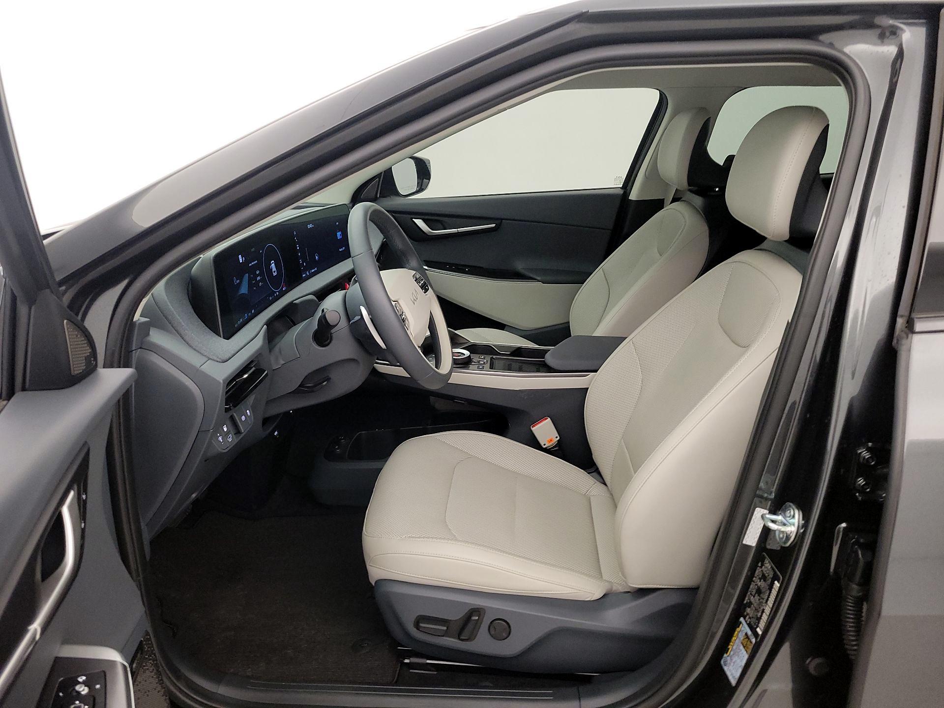 Thumbnail: 2024 Kia EV6 - 11