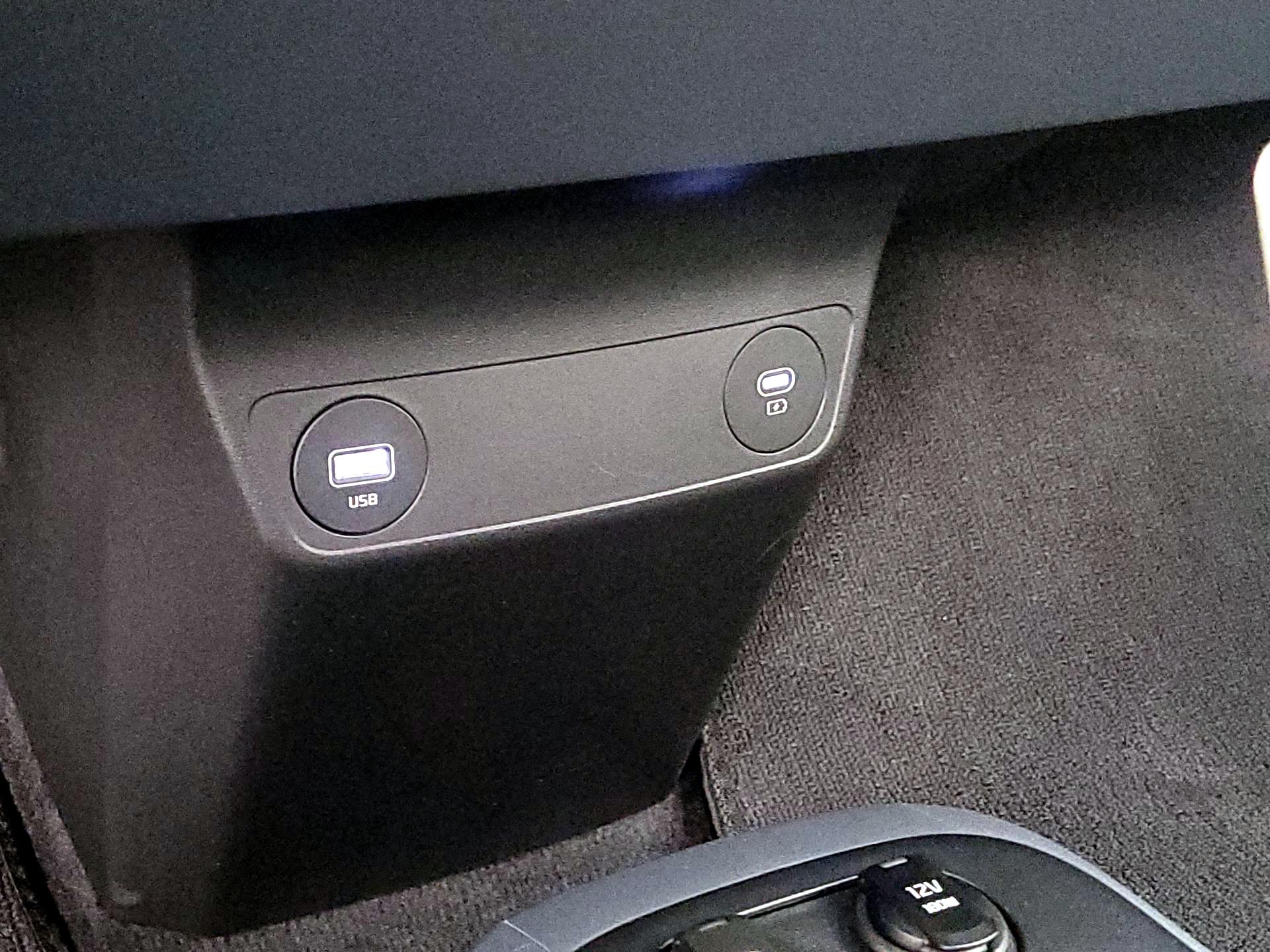 Thumbnail: 2024 Kia EV6 - 19