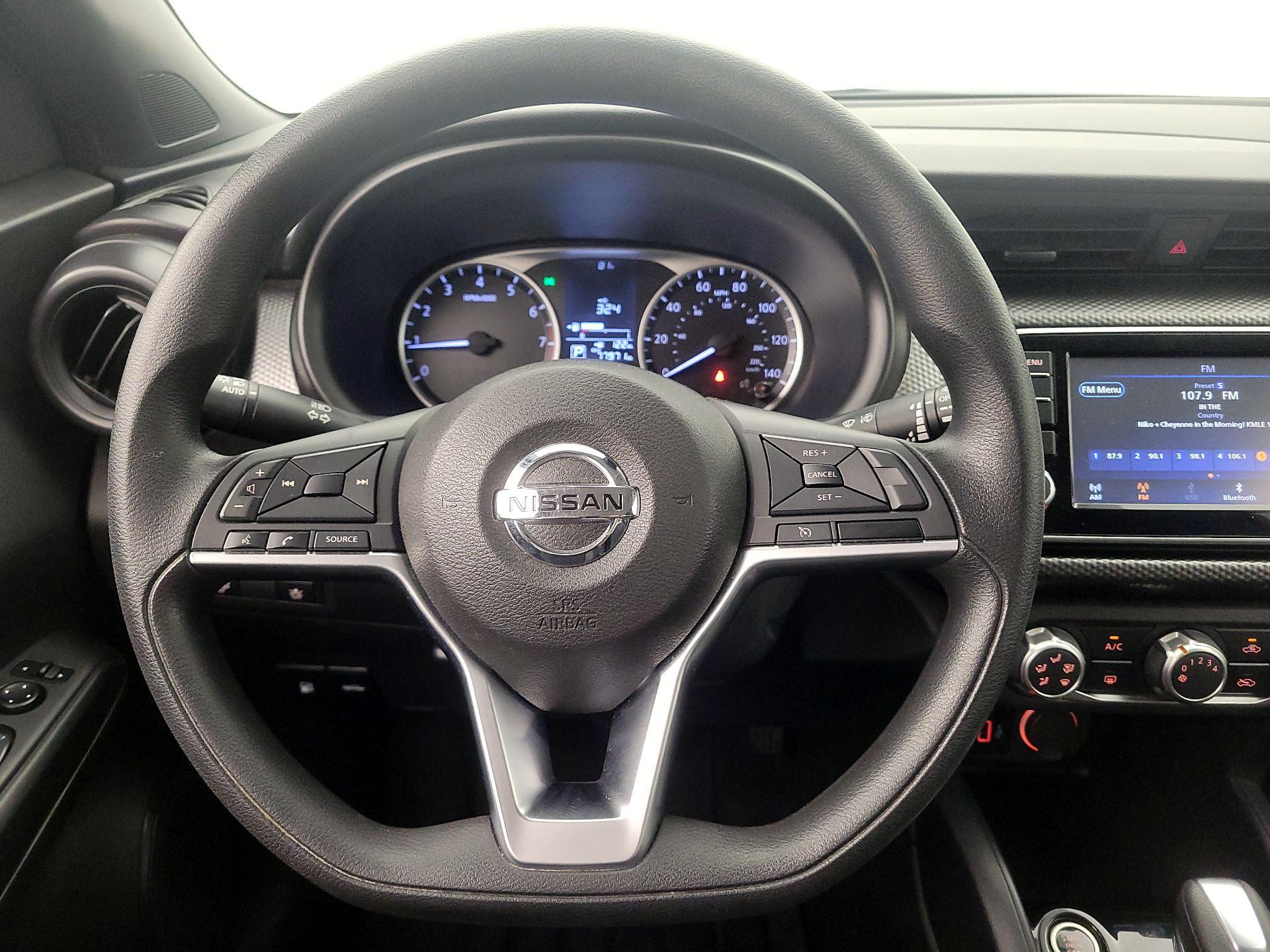 Thumbnail: 2020 Nissan Kicks - 10