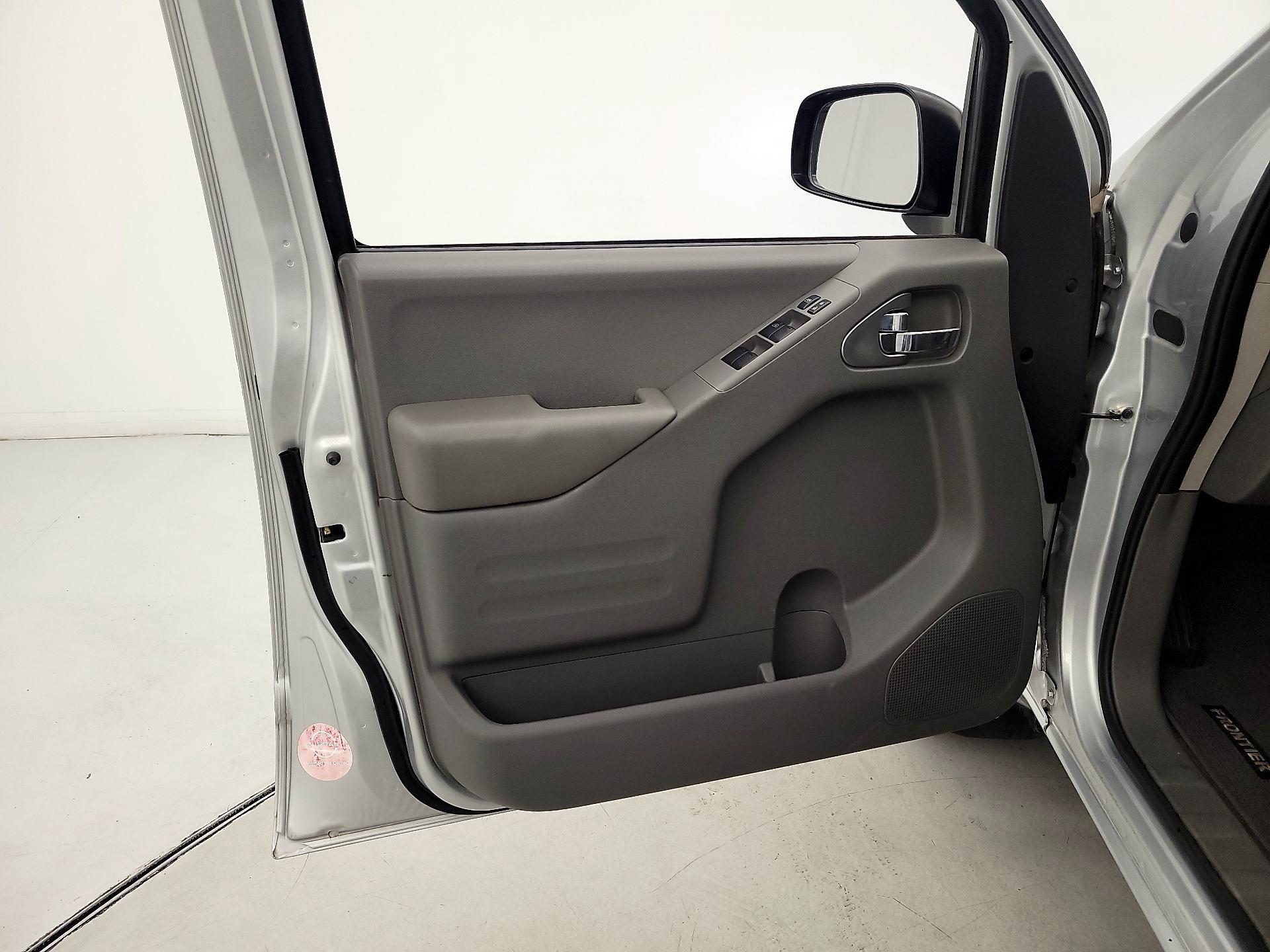 Thumbnail: 2018 Nissan Frontier - 12