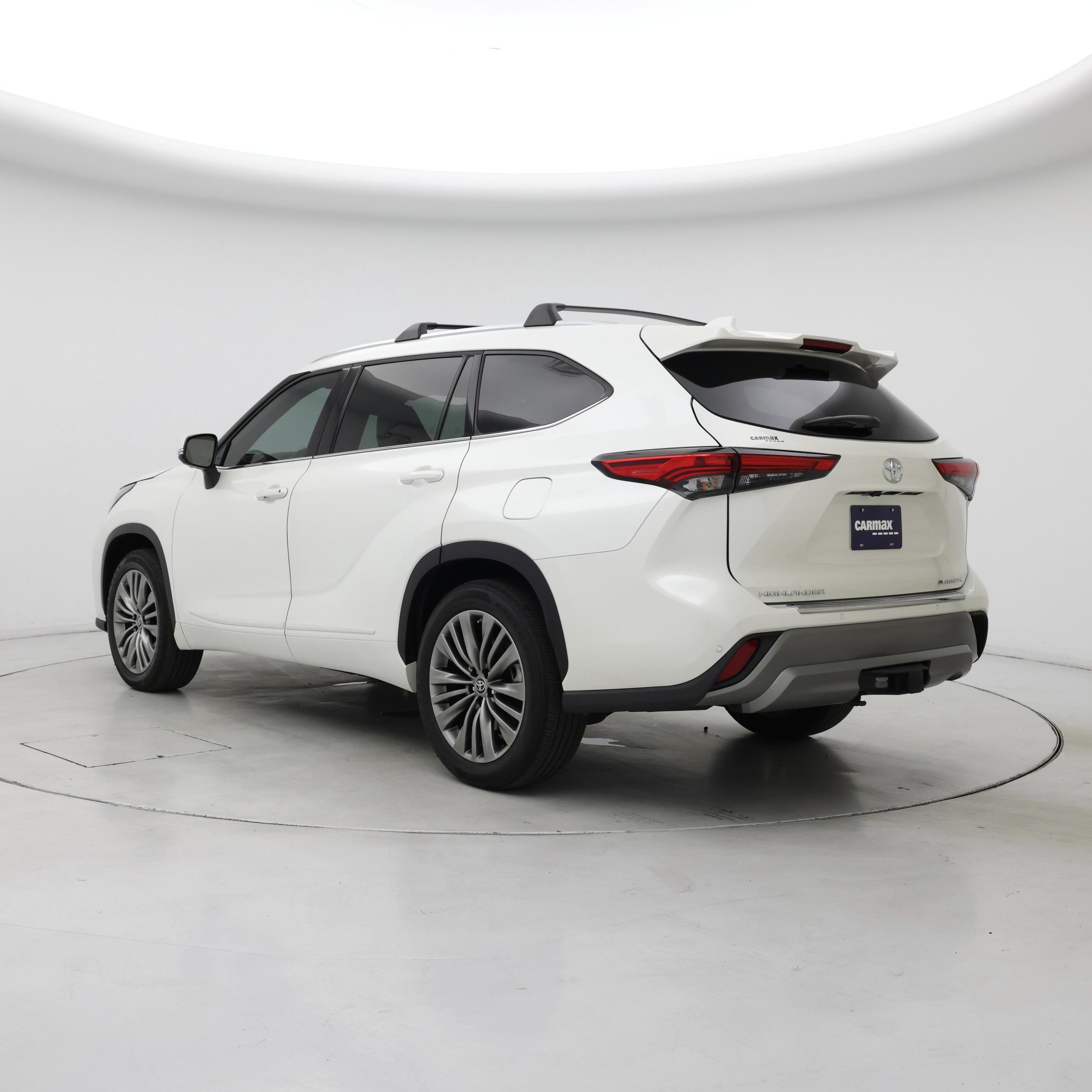 Thumbnail: 2021 Toyota Highlander - 2