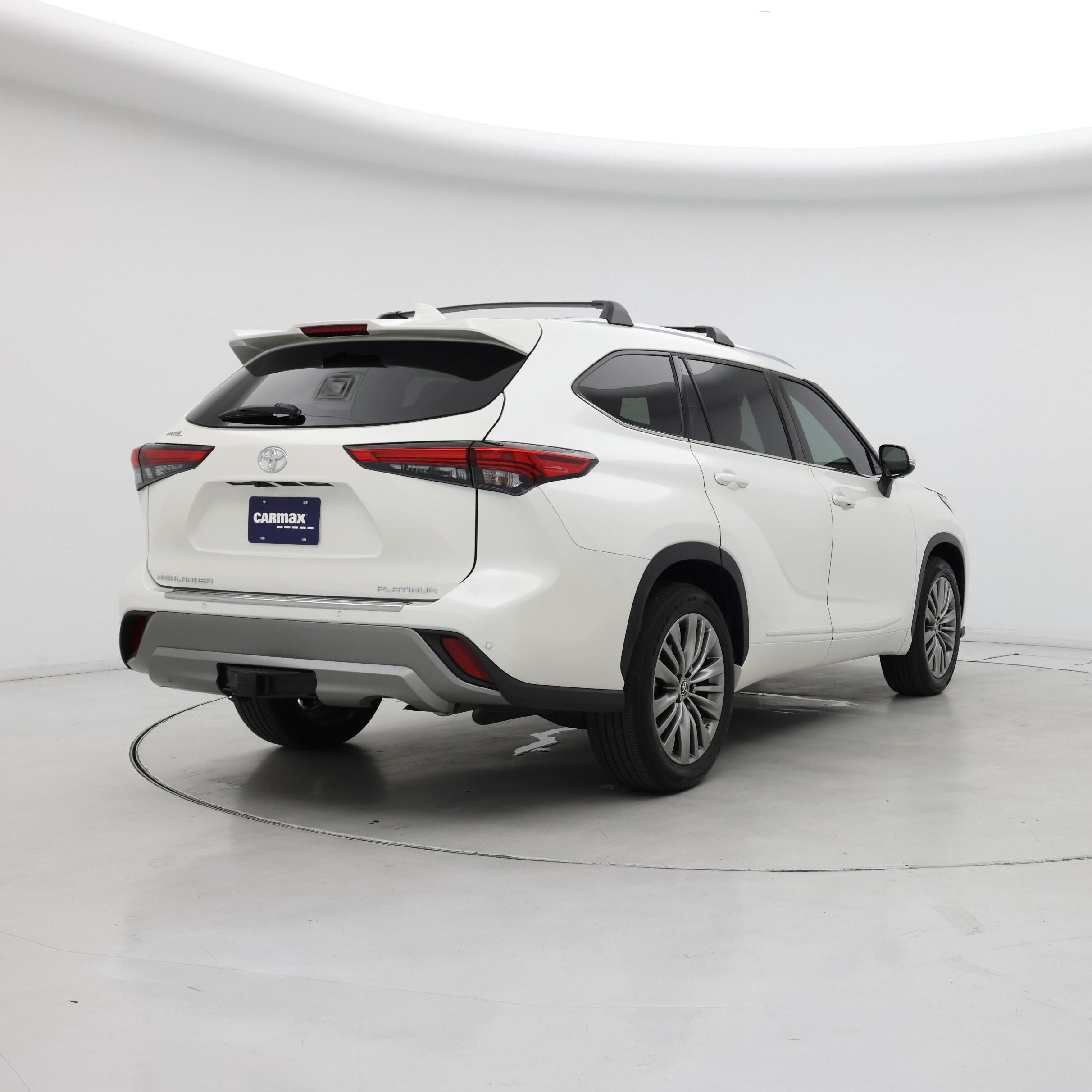 Thumbnail: 2021 Toyota Highlander - 8