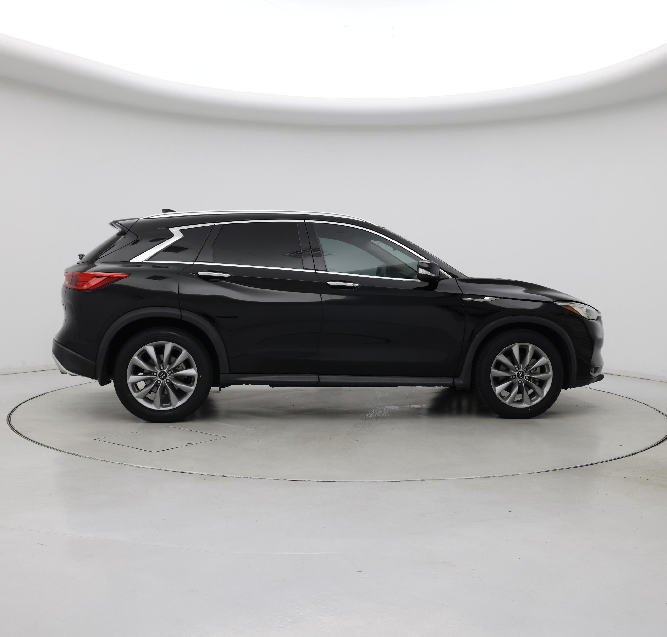 Thumbnail: 2021 INFINITI QX50 - 7