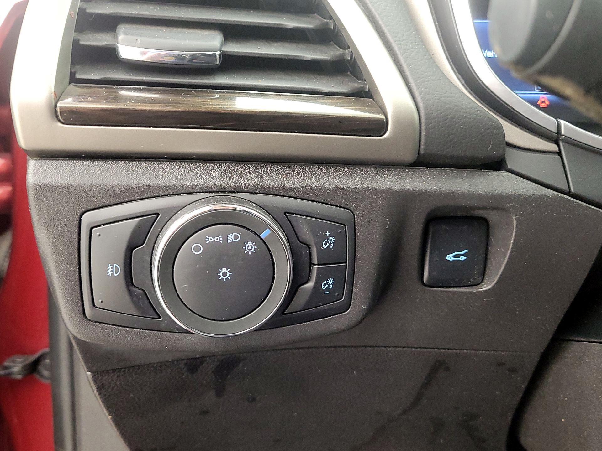 Thumbnail: 2015 Ford Fusion - 13