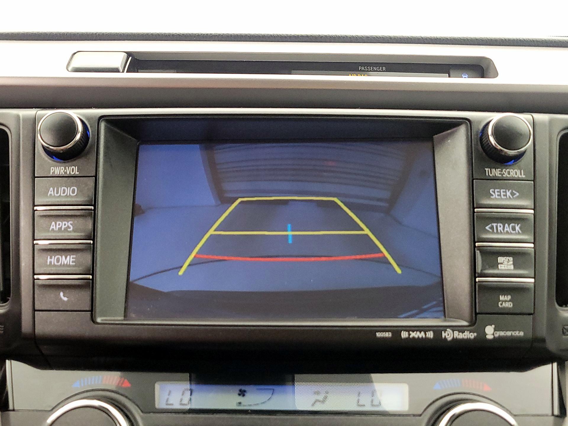 Thumbnail: 2016 Toyota RAV4 - 15