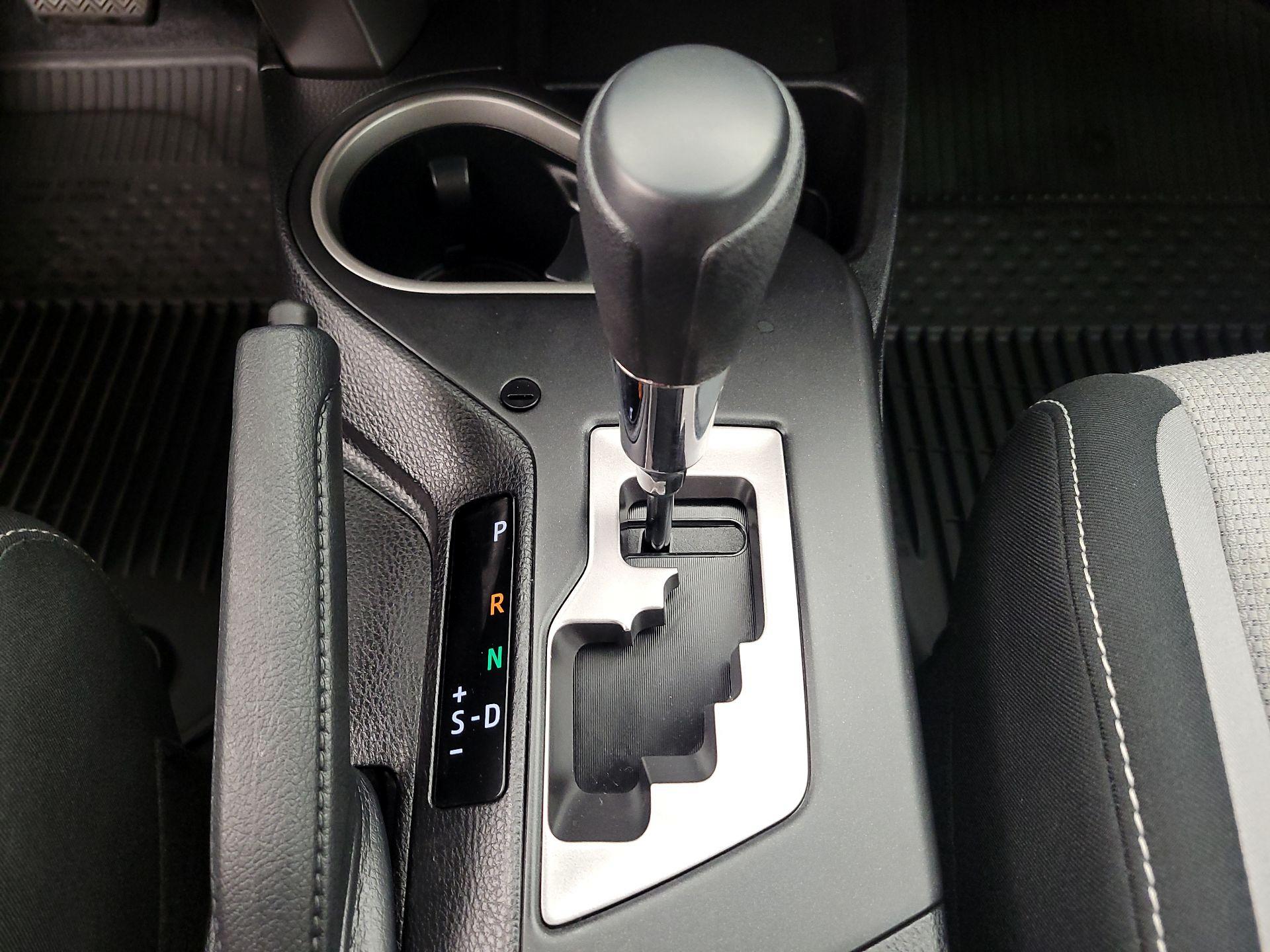 Thumbnail: 2016 Toyota RAV4 - 18