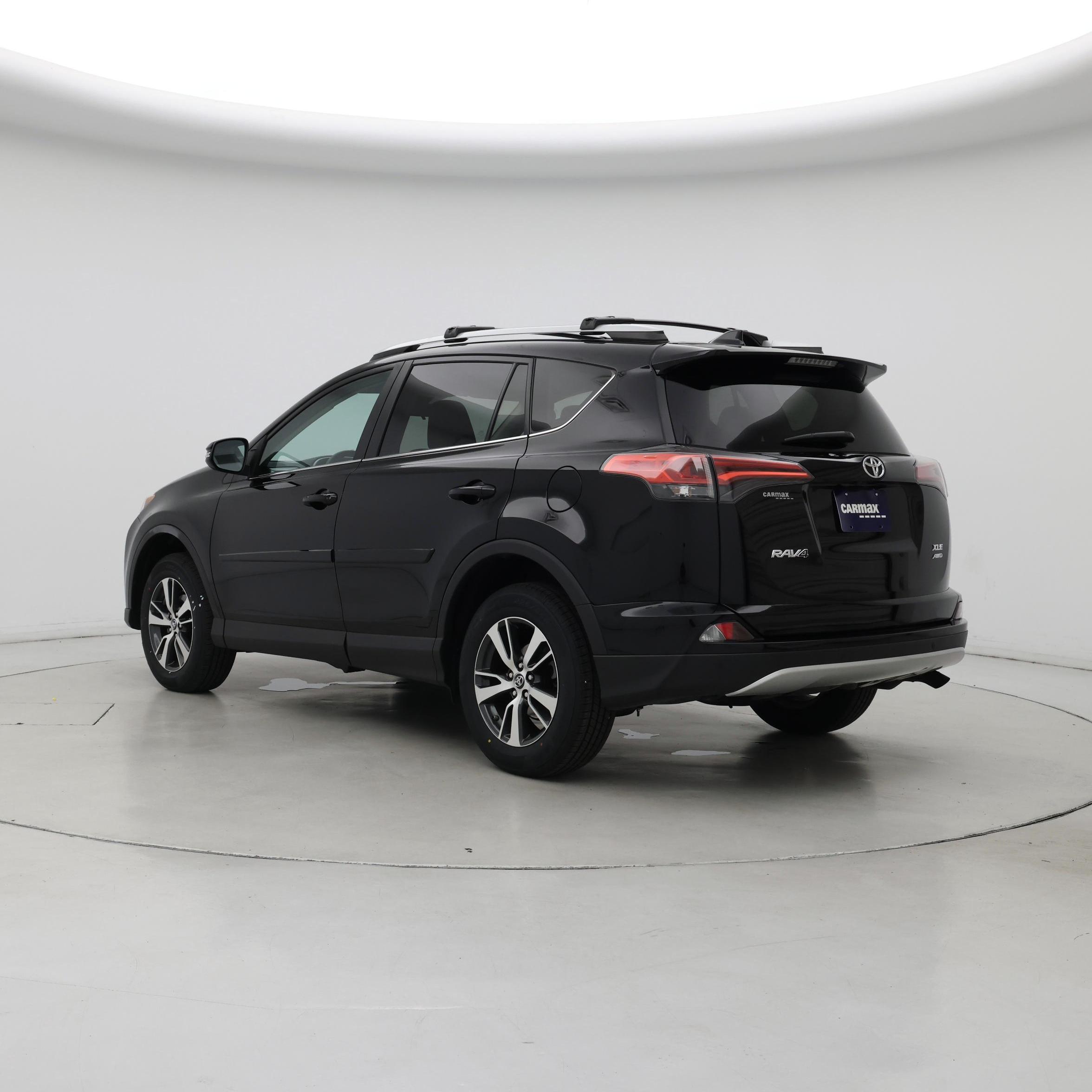 Thumbnail: 2016 Toyota RAV4 - 2