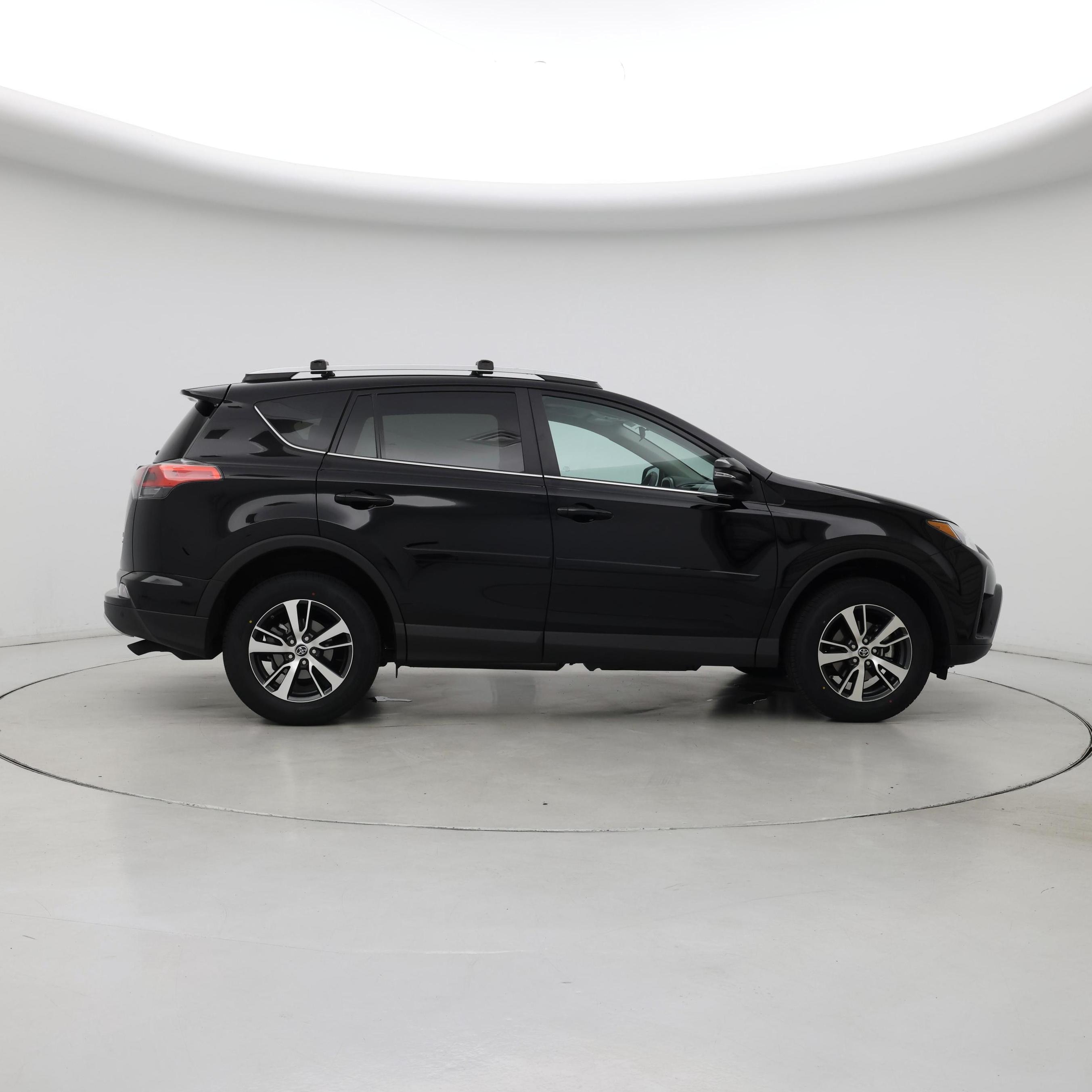 Thumbnail: 2016 Toyota RAV4 - 7