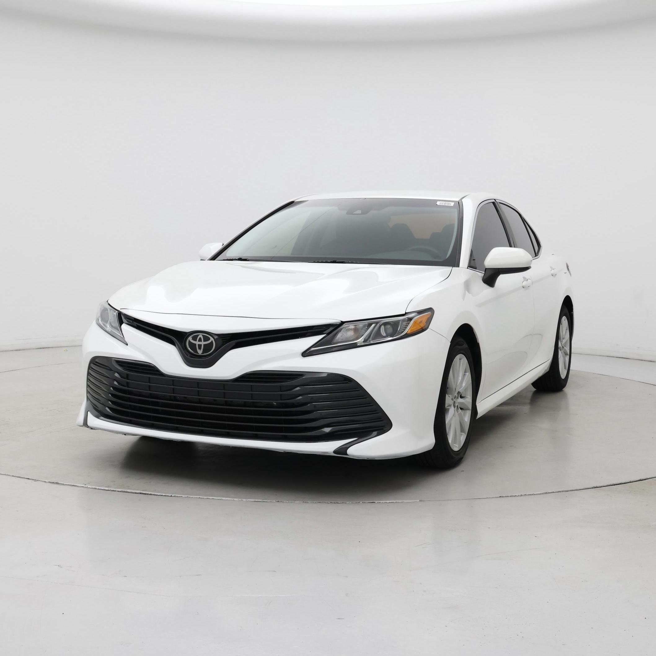 Thumbnail: 2018 Toyota Camry - 4
