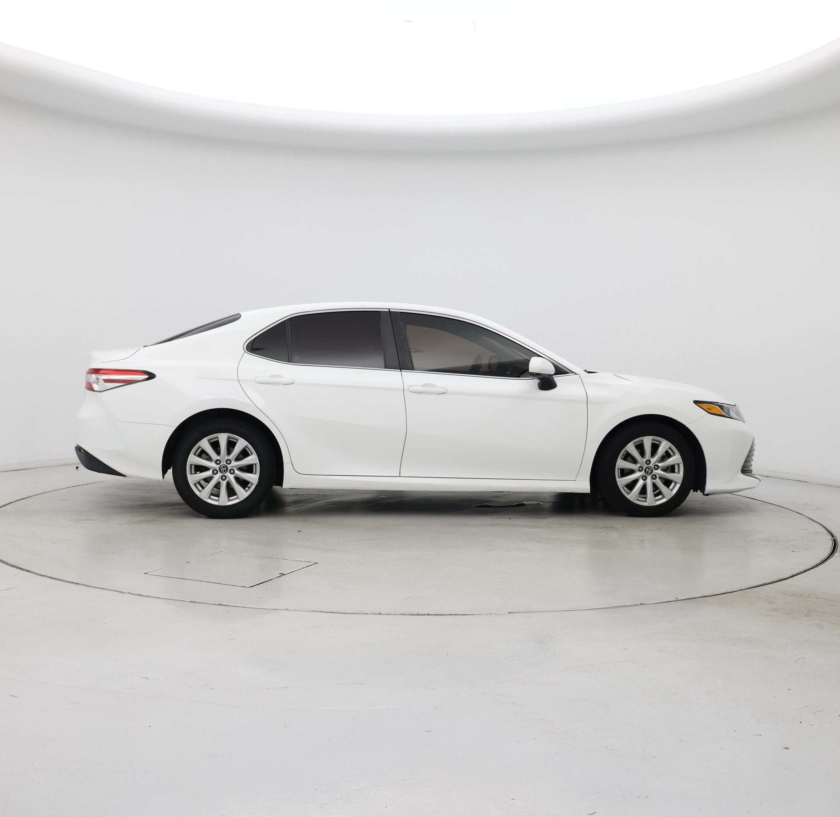Thumbnail: 2018 Toyota Camry - 7