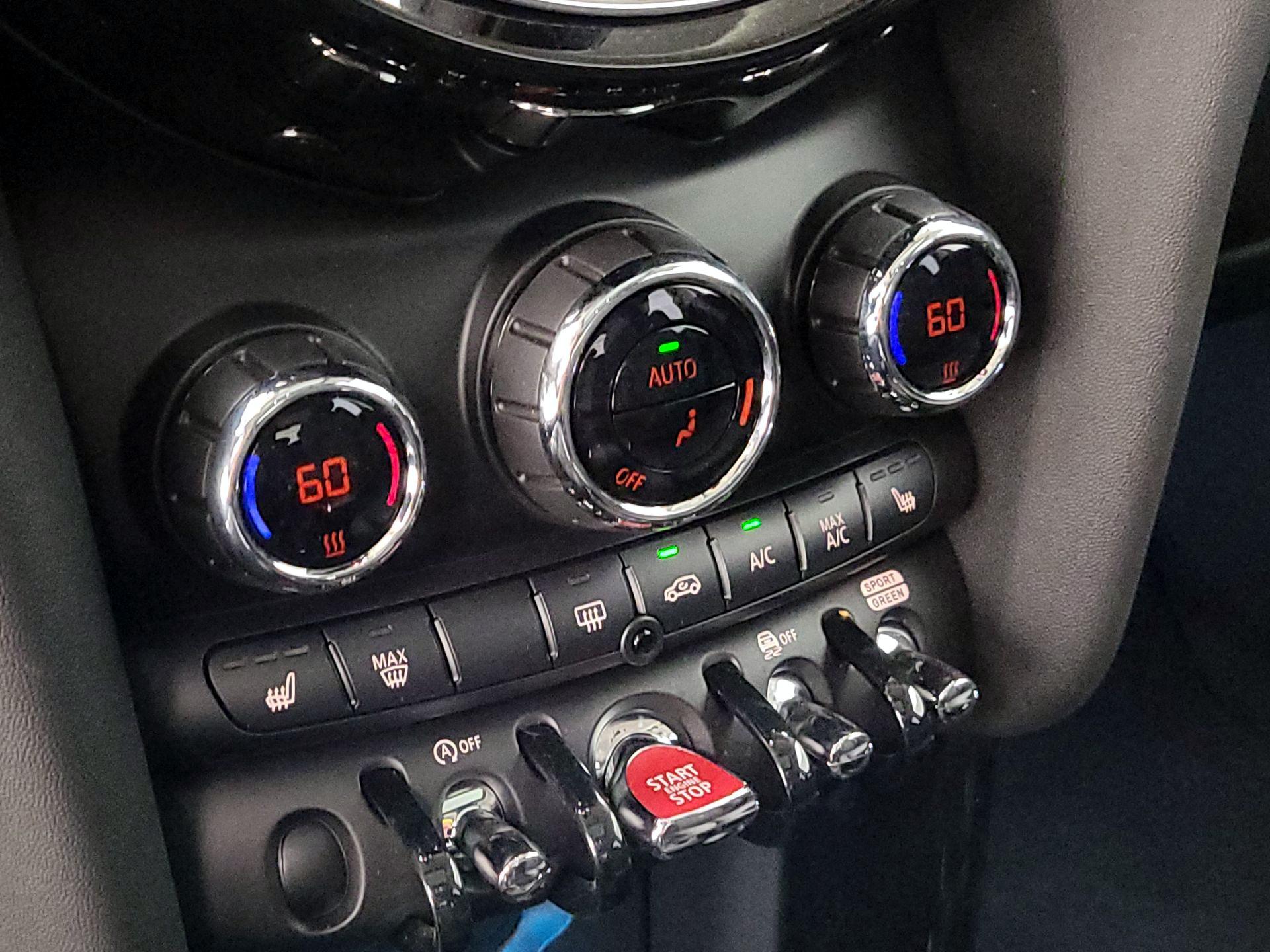 Thumbnail: 2020 MINI Cooper Hardtop - 16