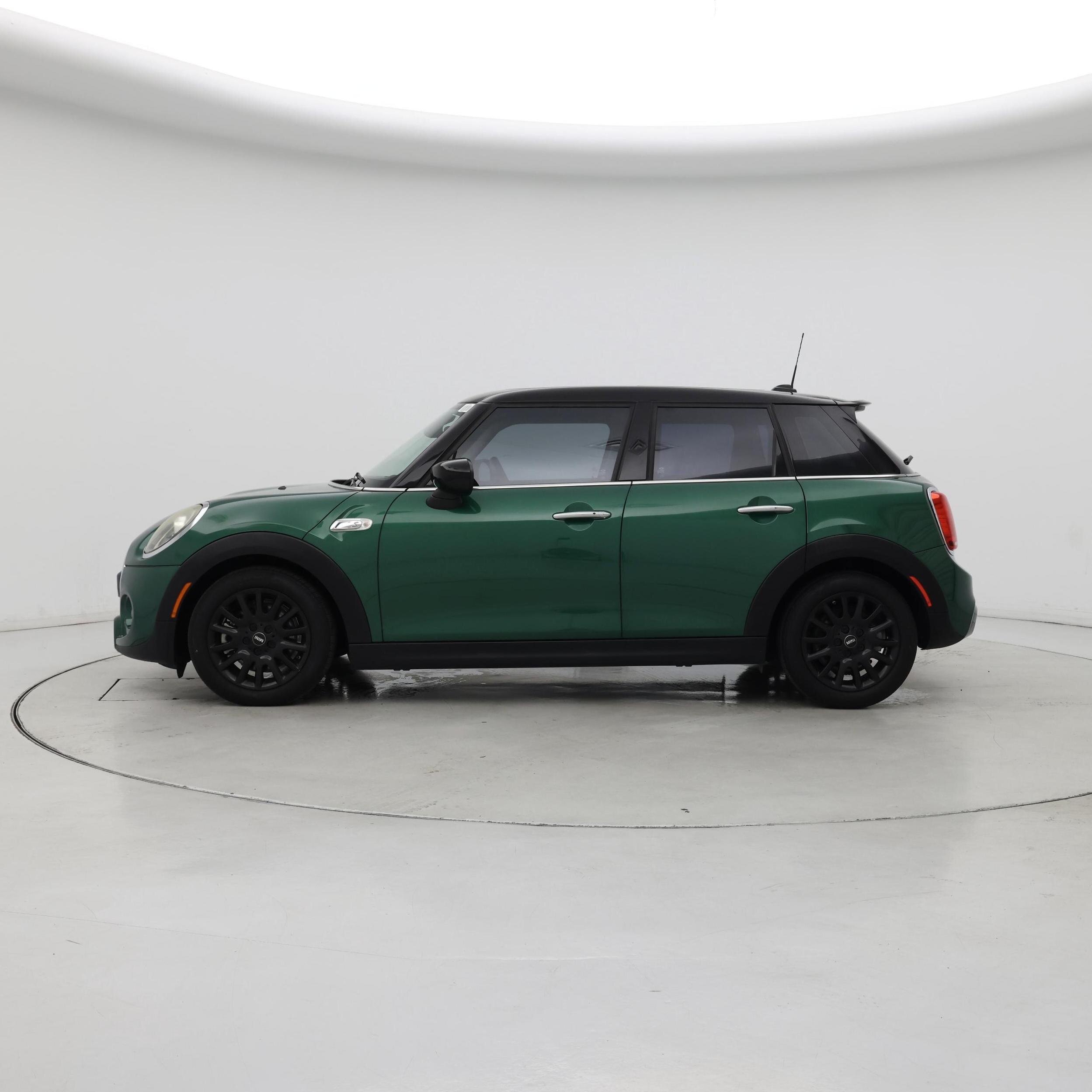 Thumbnail: 2020 MINI Cooper Hardtop - 3
