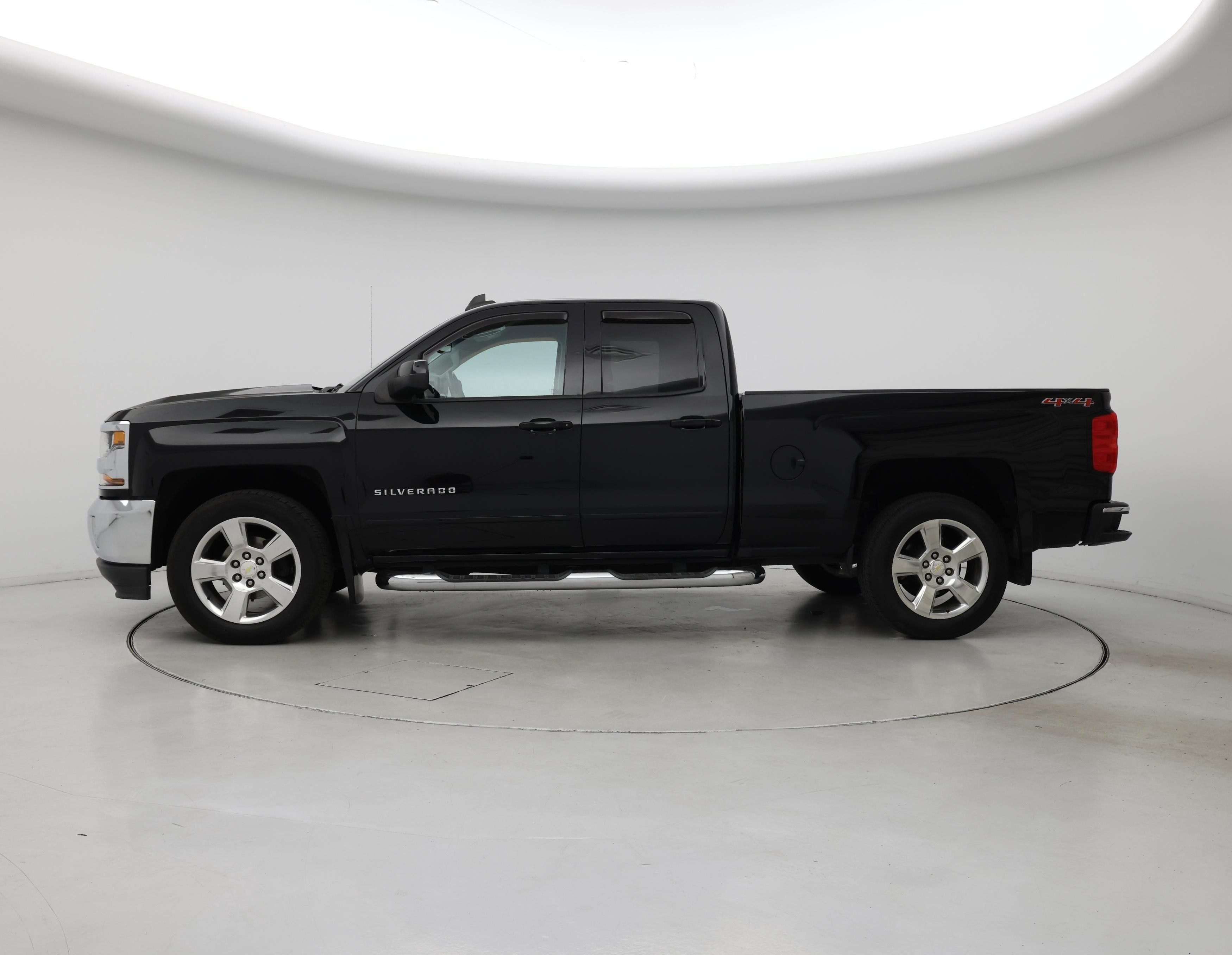 Thumbnail: 2016 Chevrolet Silverado 1500 - 3